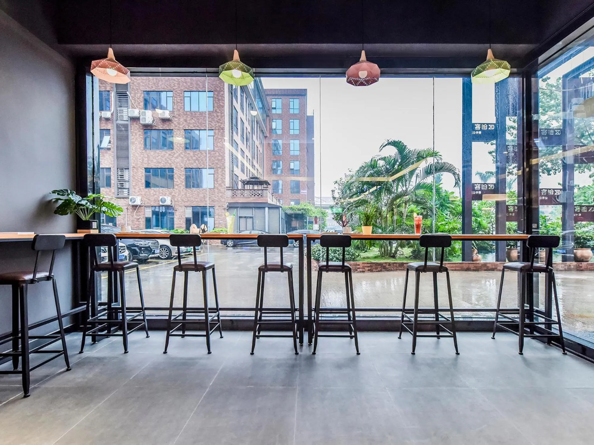 Coffee/tea facilities in Guangzhou Huihe Hotel