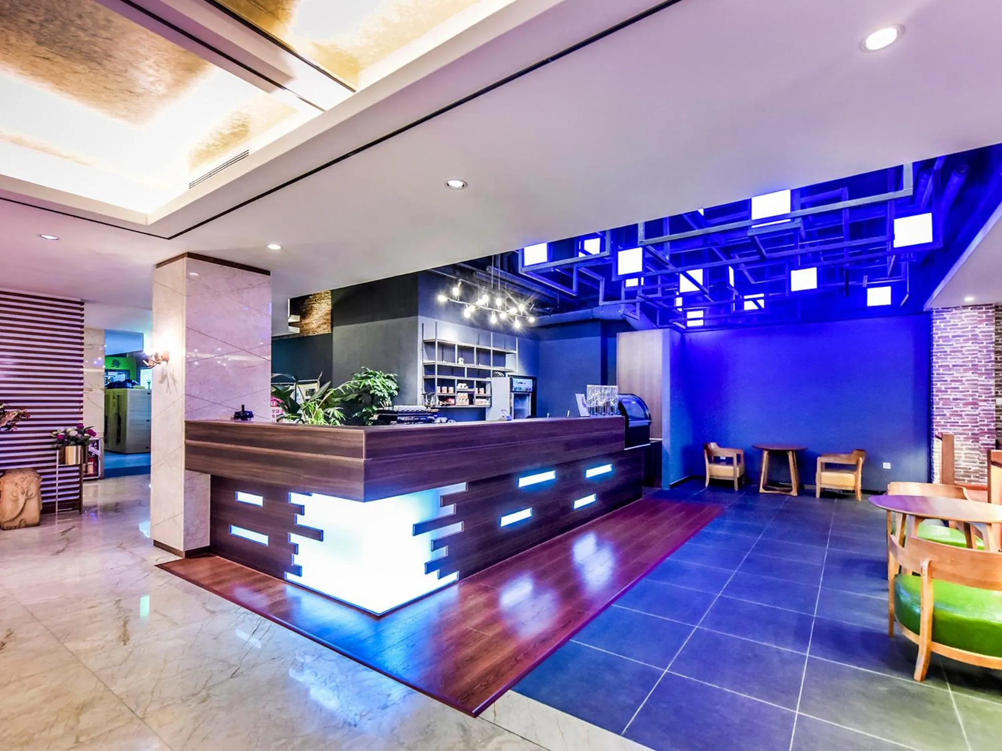 Coffee/tea facilities in Guangzhou Huihe Hotel