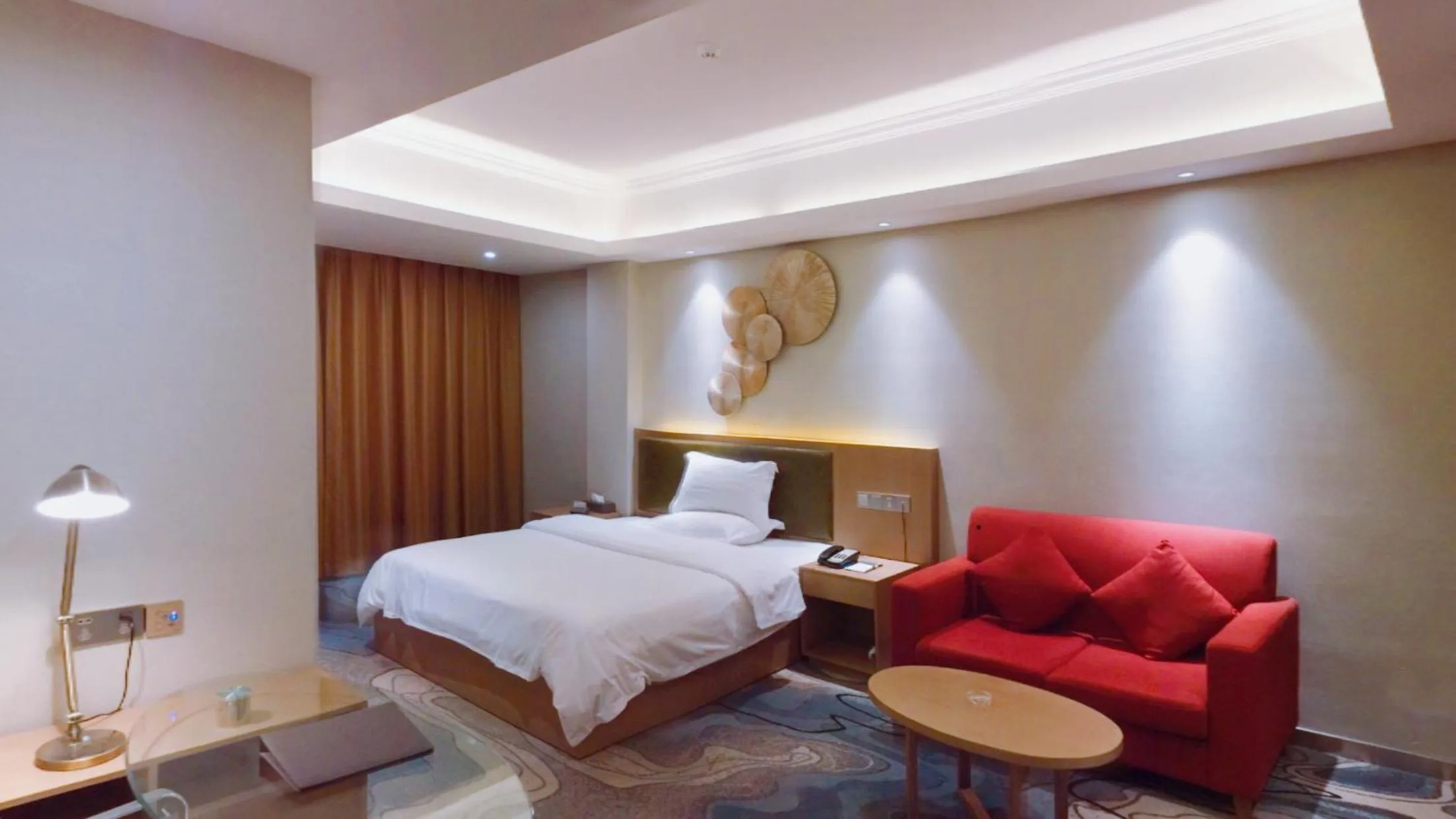 Bed in Guangzhou Huihe Hotel