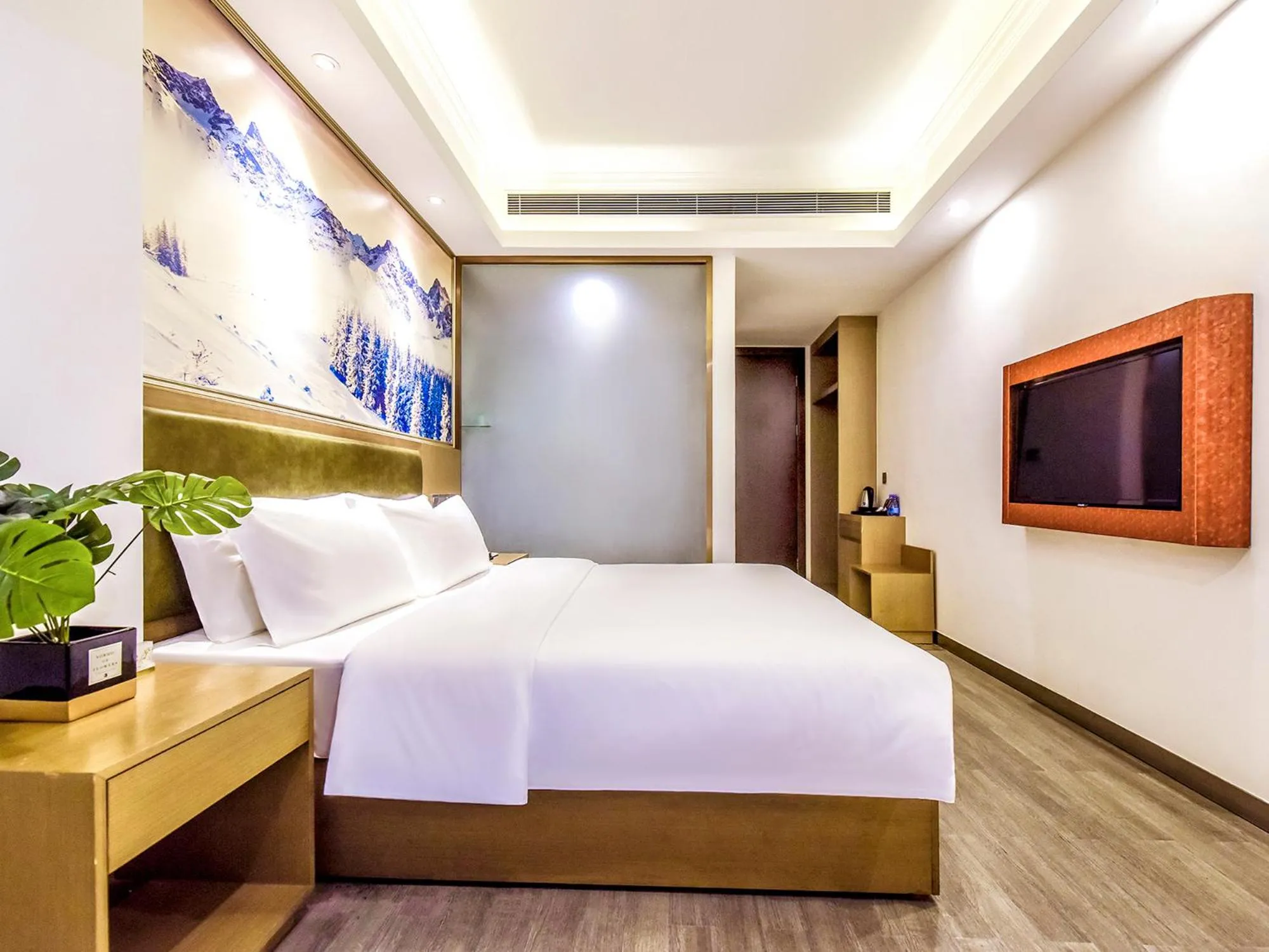 Bed in Guangzhou Huihe Hotel