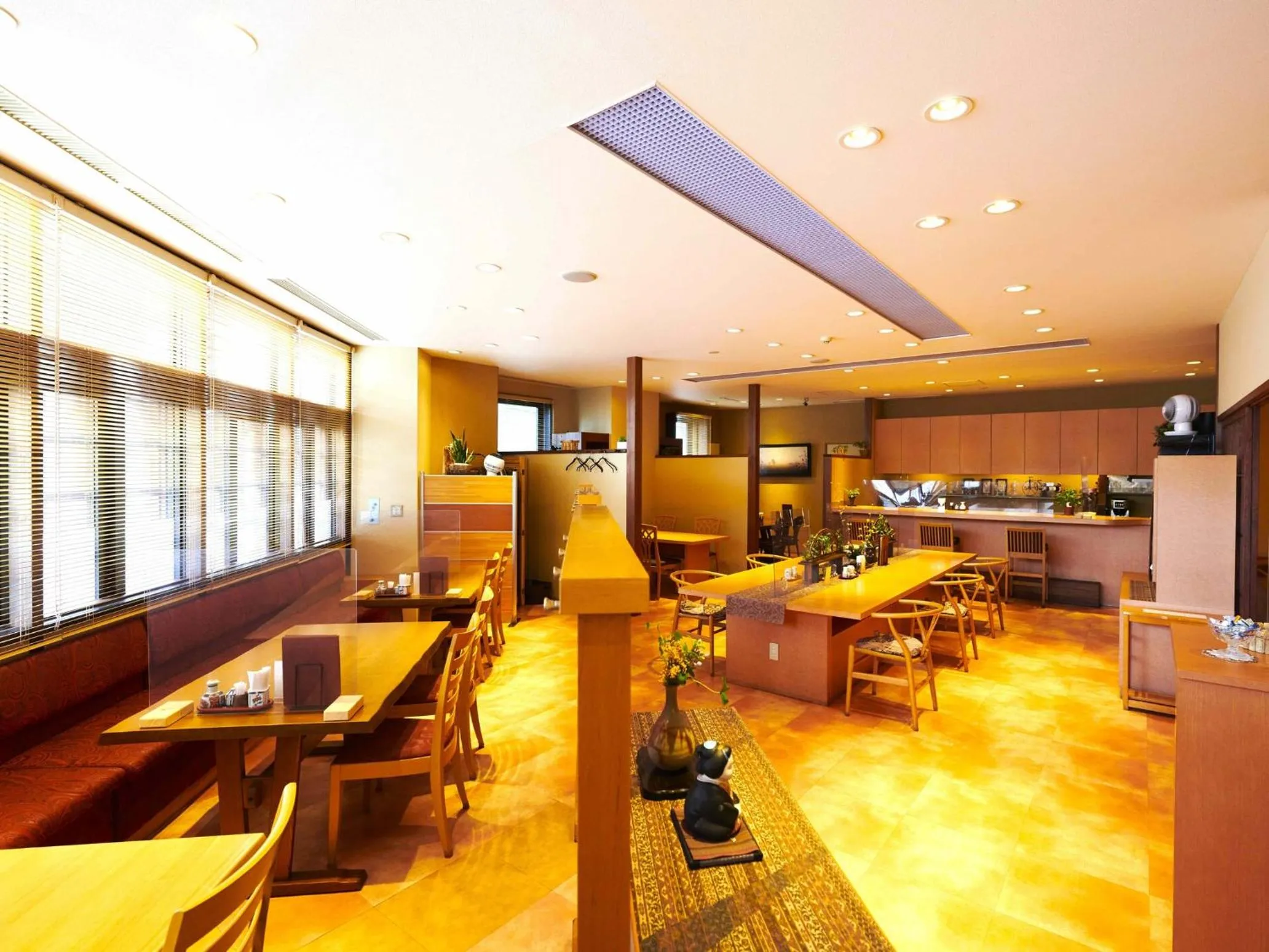 Restaurant/places to eat in Hotel Courtland