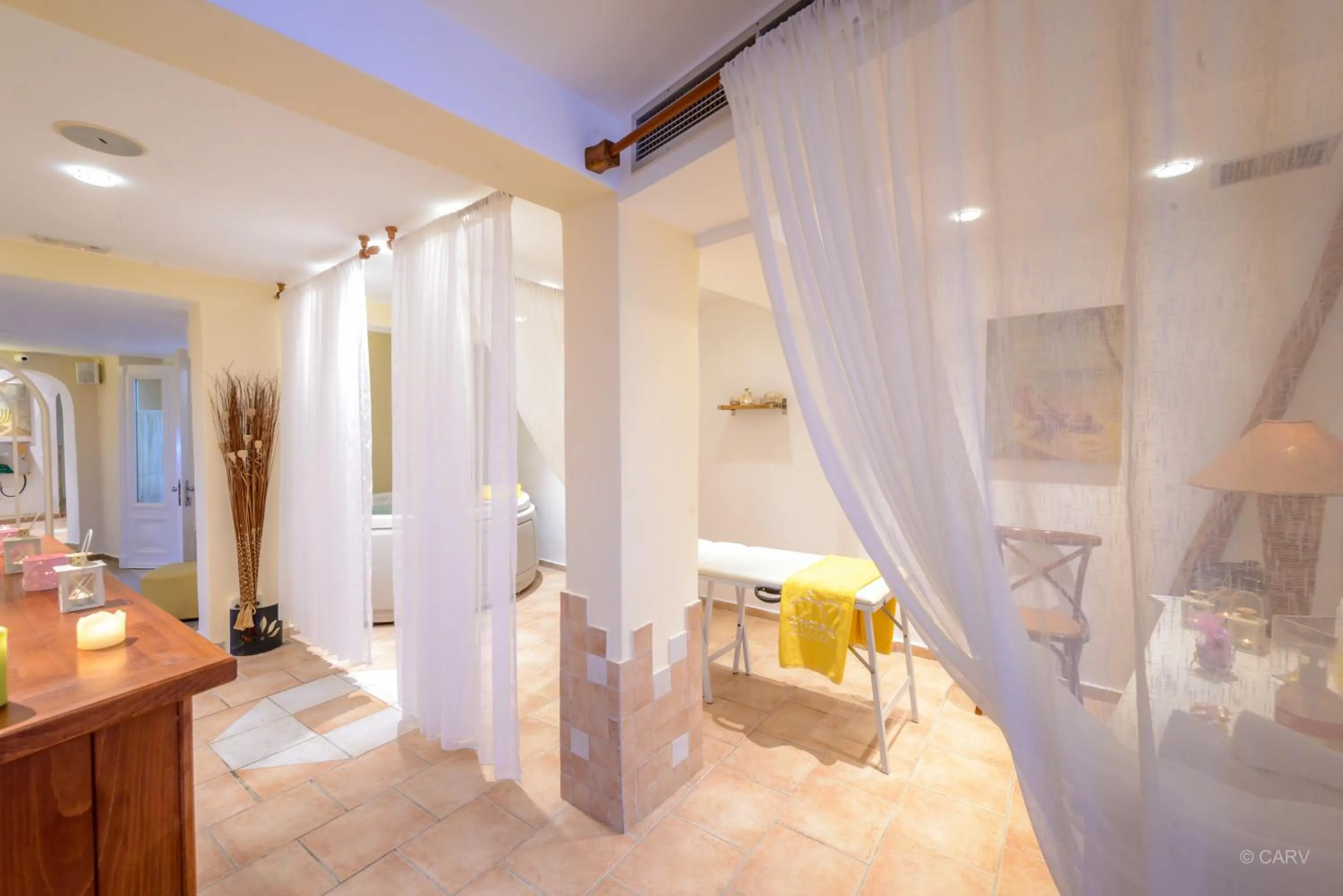 Massage in Chora Resort Hotel & Spa