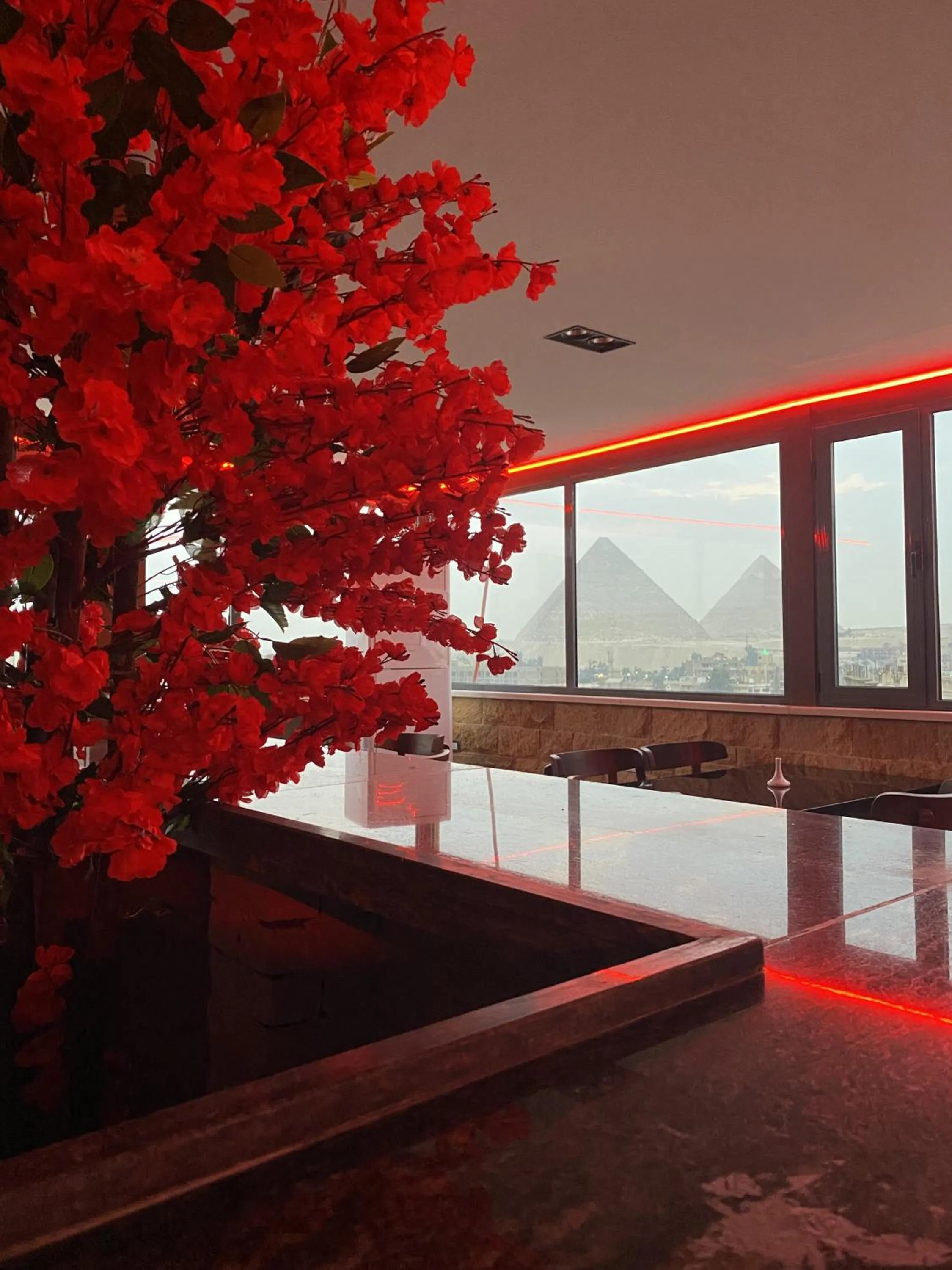 Restaurant/places to eat in The View Delta Hotel