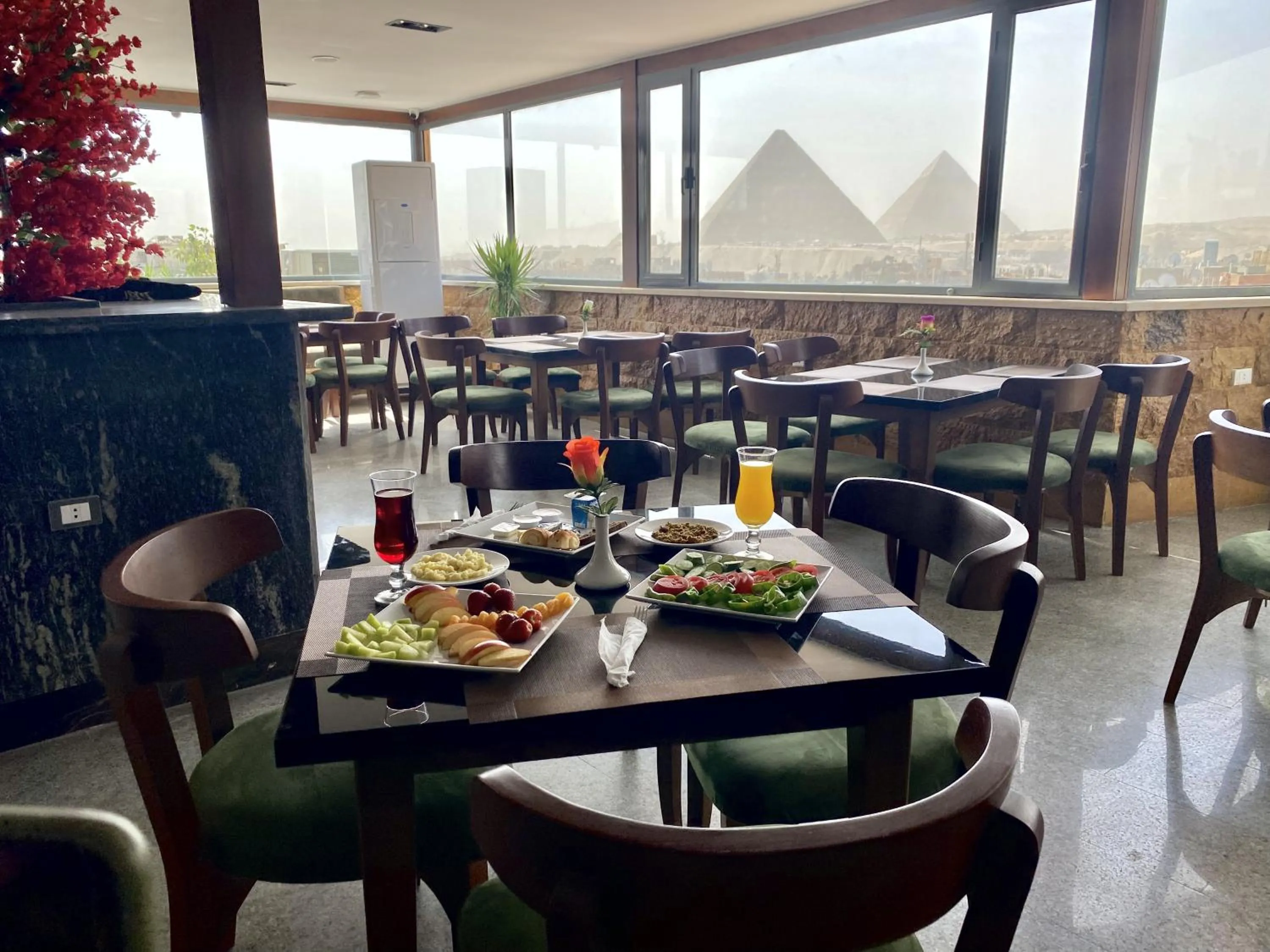 Breakfast in The View Delta Hotel