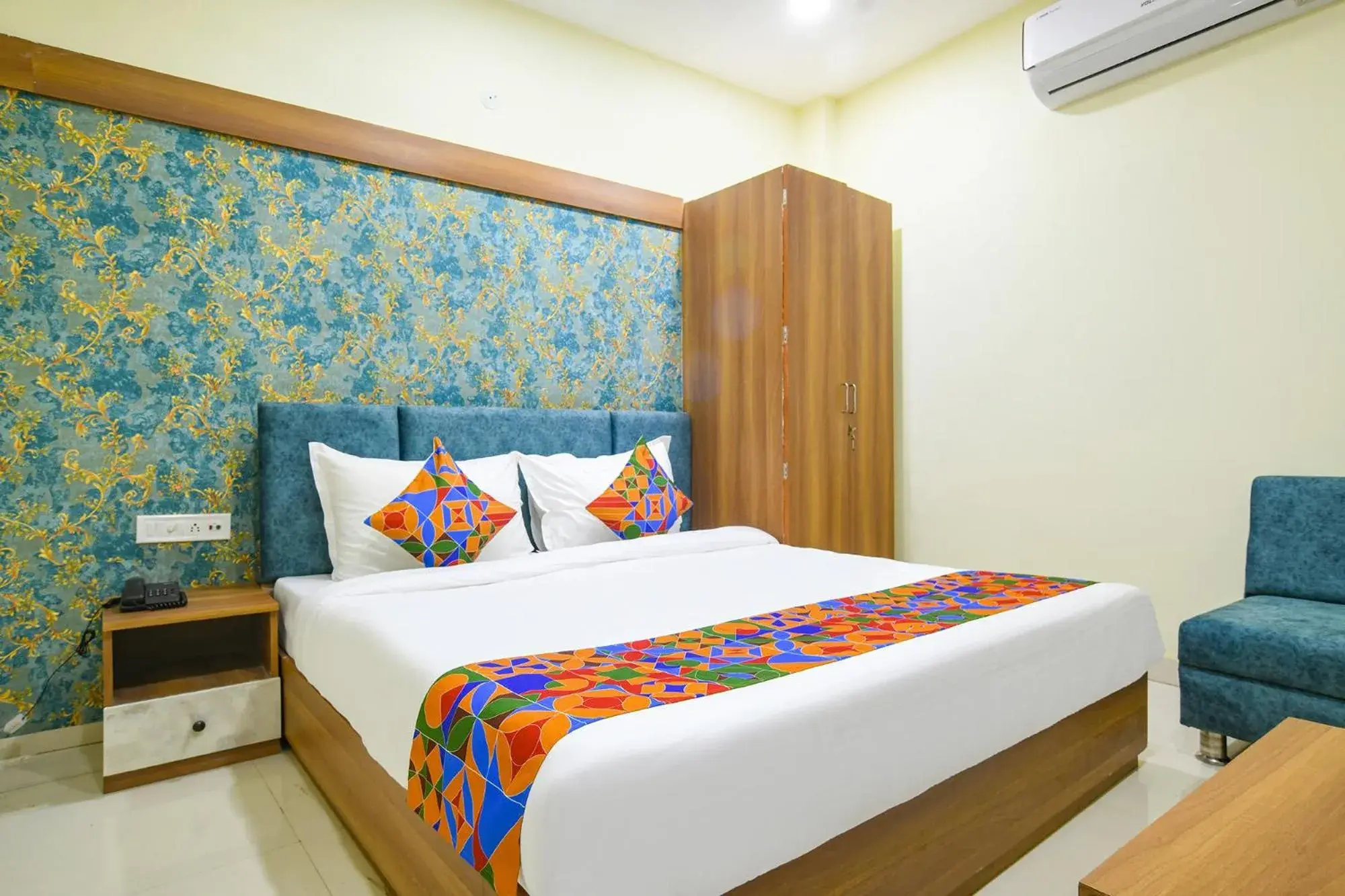 Deluxe Room - single occupancy in FabHotel Grand Giriraj Deluxe Room - single occupancy in FabHotel Grand Giriraj