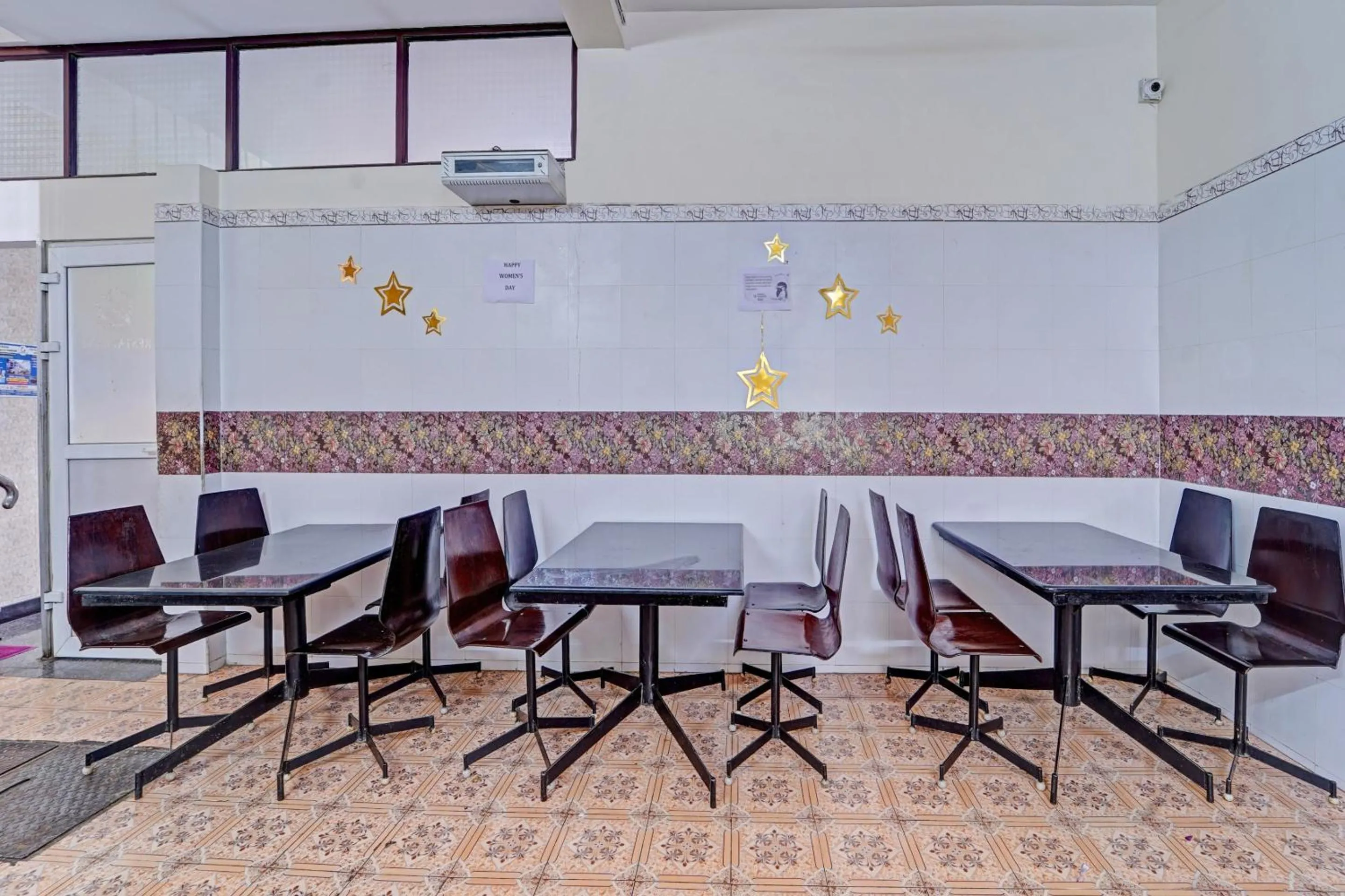 Hotel O Royal Residency