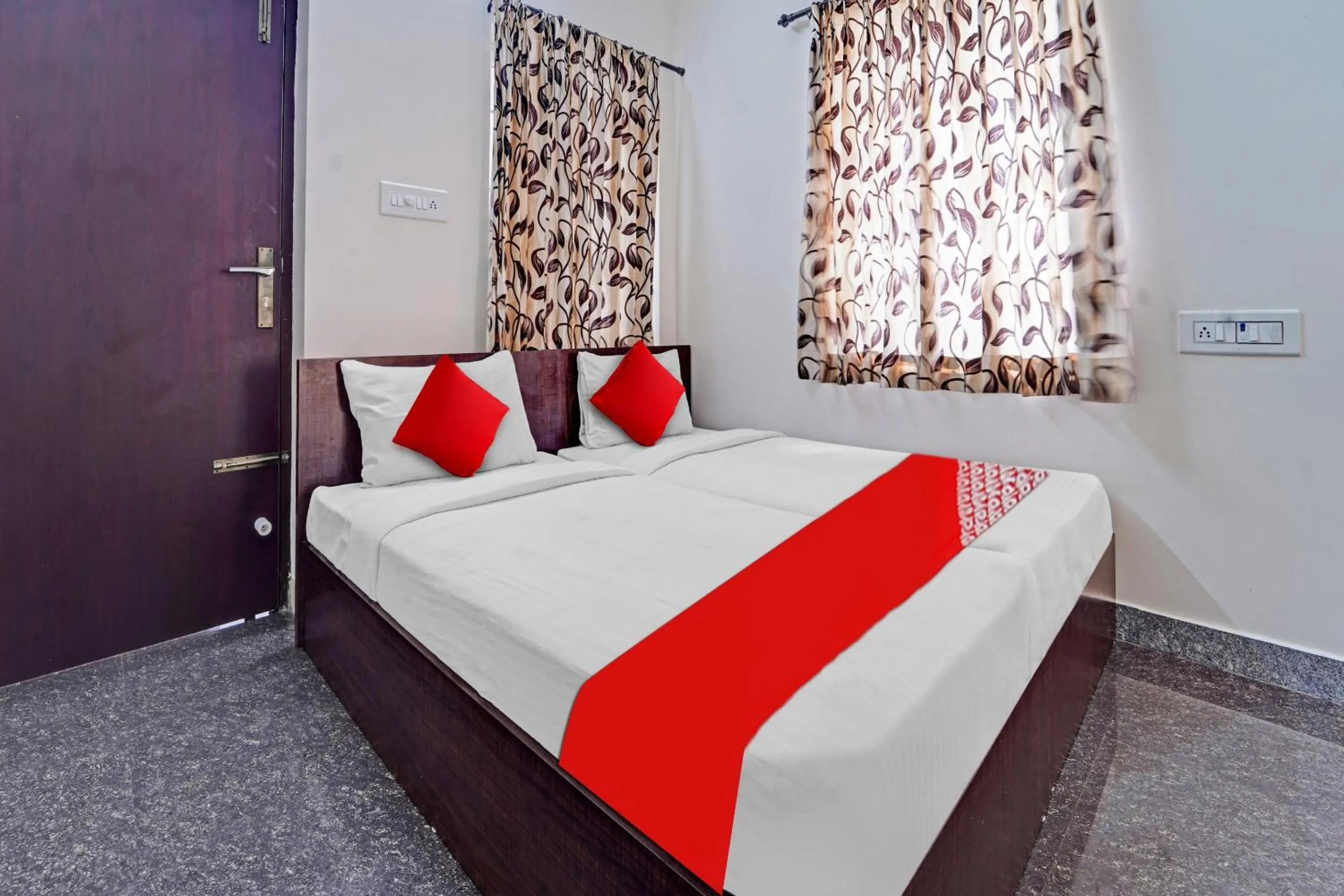 Bedroom, Bed in Hotel O Royal Residency