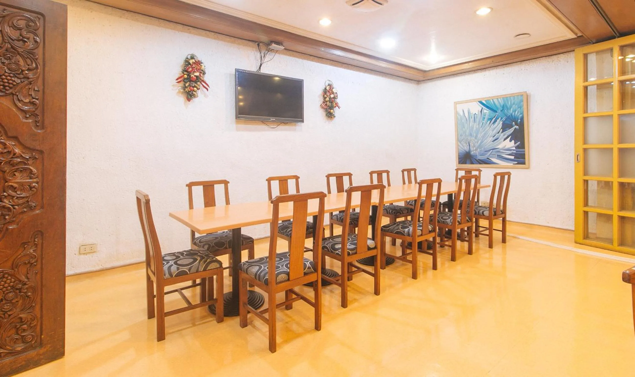 Coffee/tea facilities in Aloha Hotel Roxas Boulevard Manila