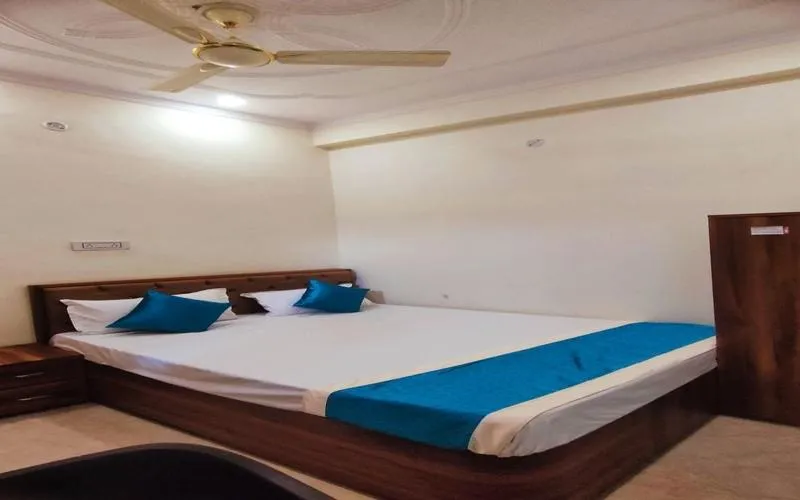 Bed in Hotel Rudra Paradise