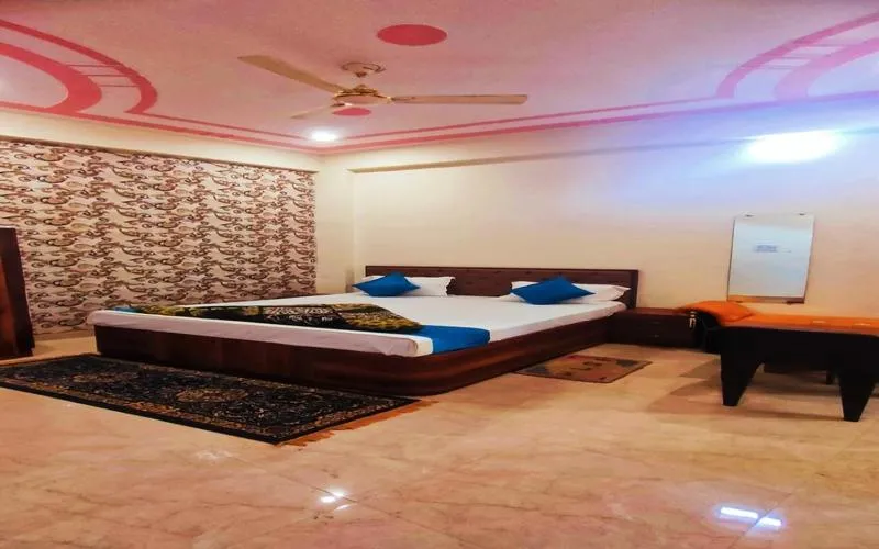 Bed in Hotel Rudra Paradise