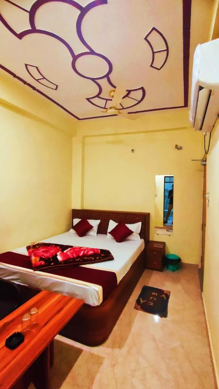 Bed in Hotel Rudra Paradise