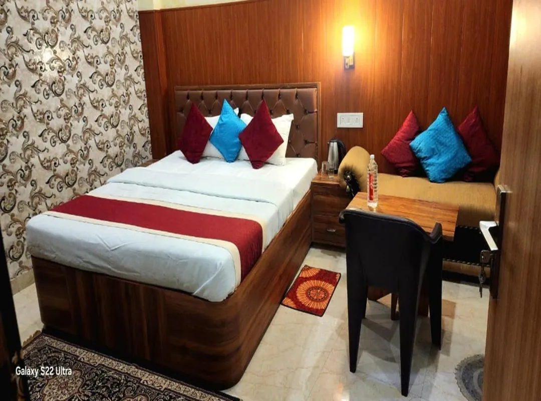 Bed in Hotel Rudra Paradise