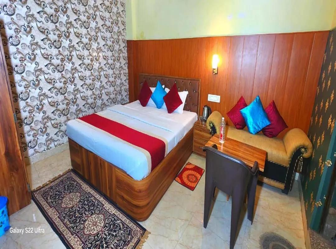 Bed in Hotel Rudra Paradise