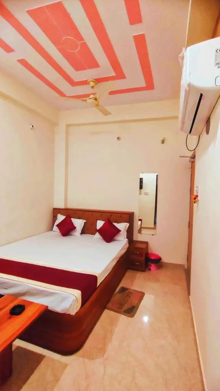 Bed in Hotel Rudra Paradise