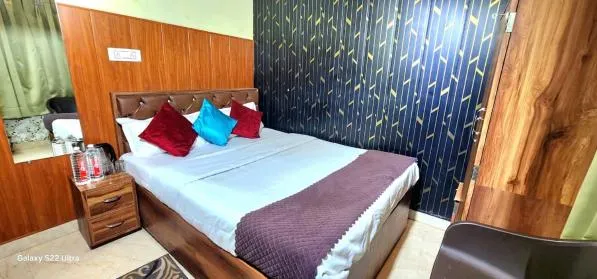 Bed in Hotel Rudra Paradise