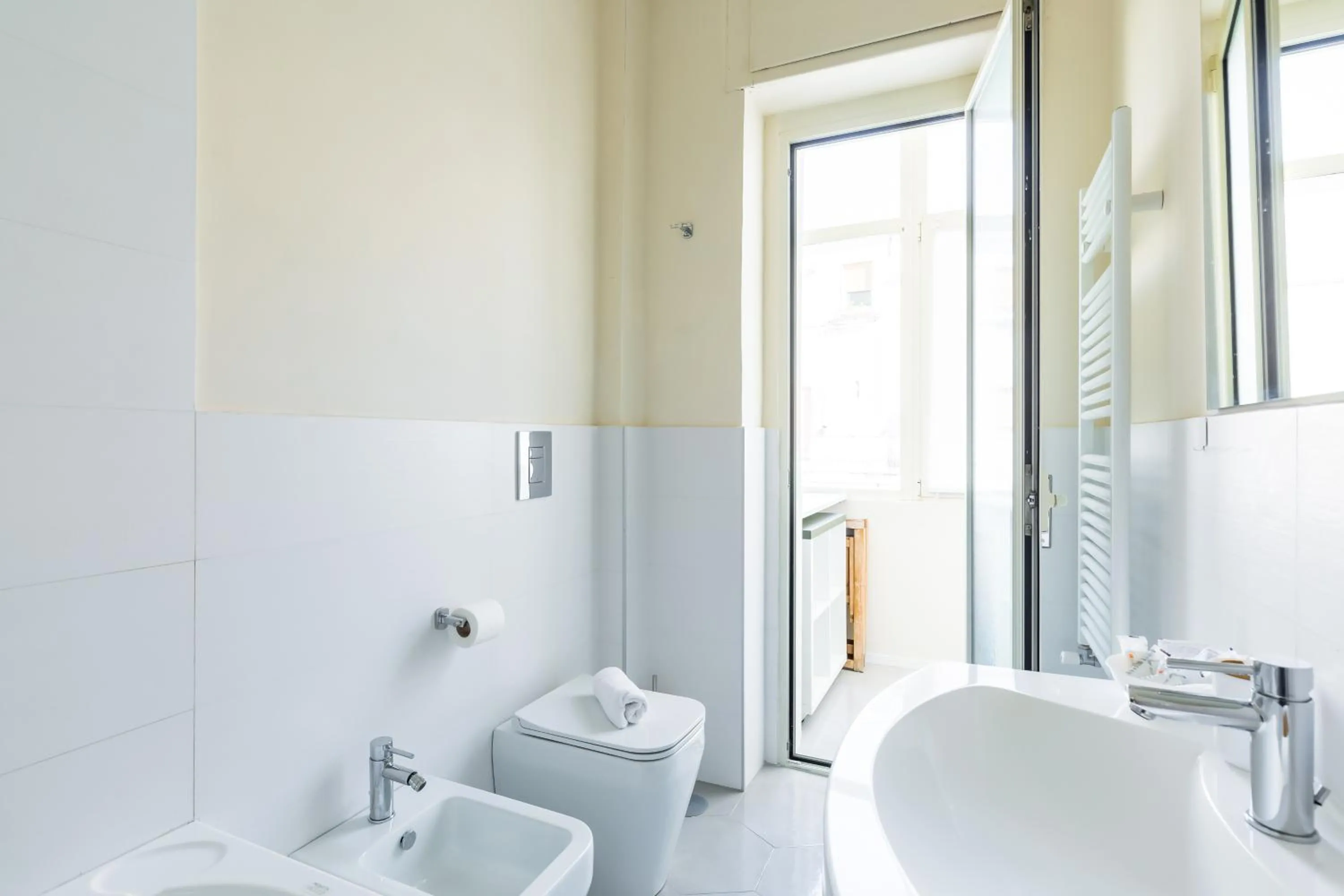 Other in Chiaia Mon Amour Elegant Flat by Napoliapartments