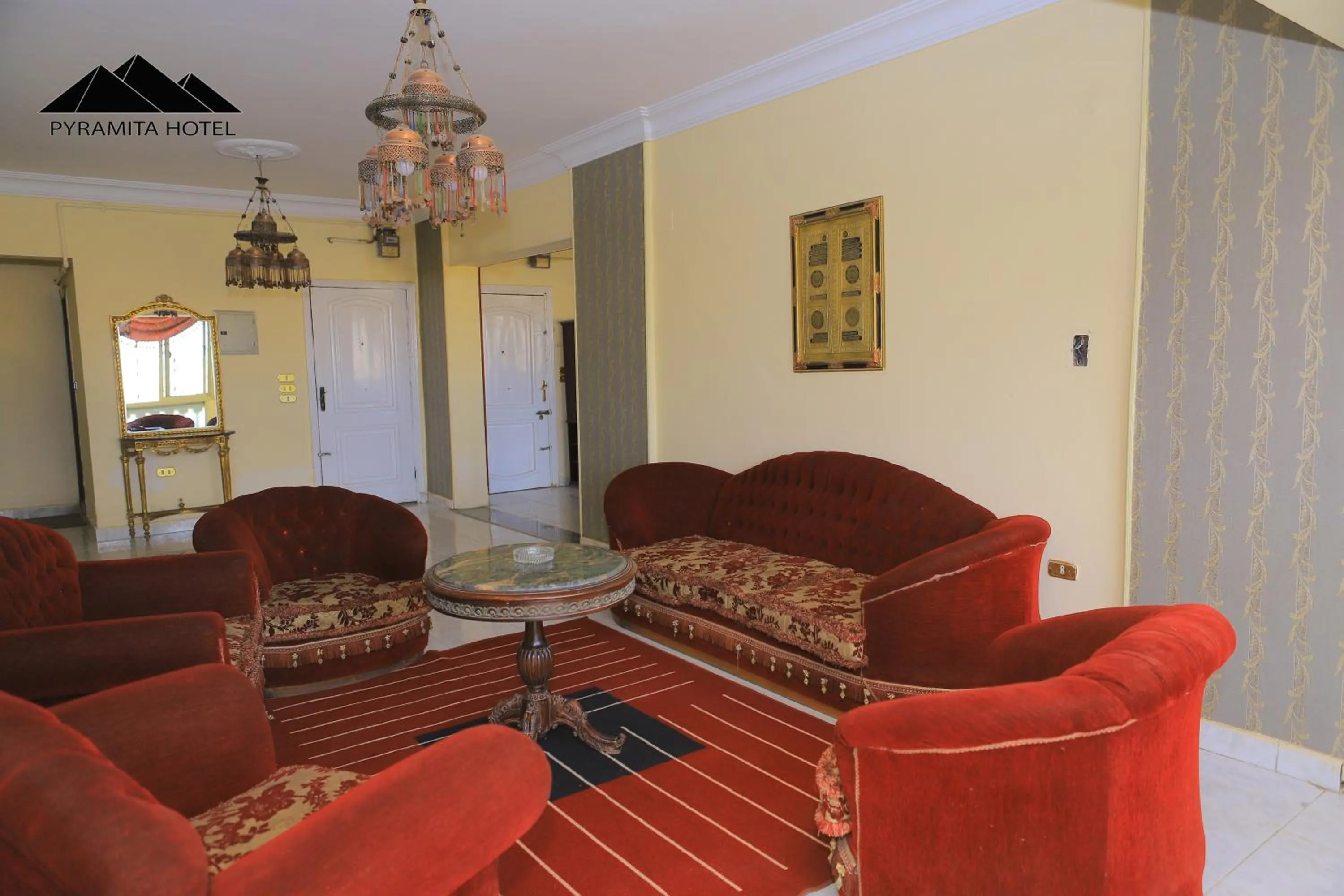 Living room in Pyramita Hotel