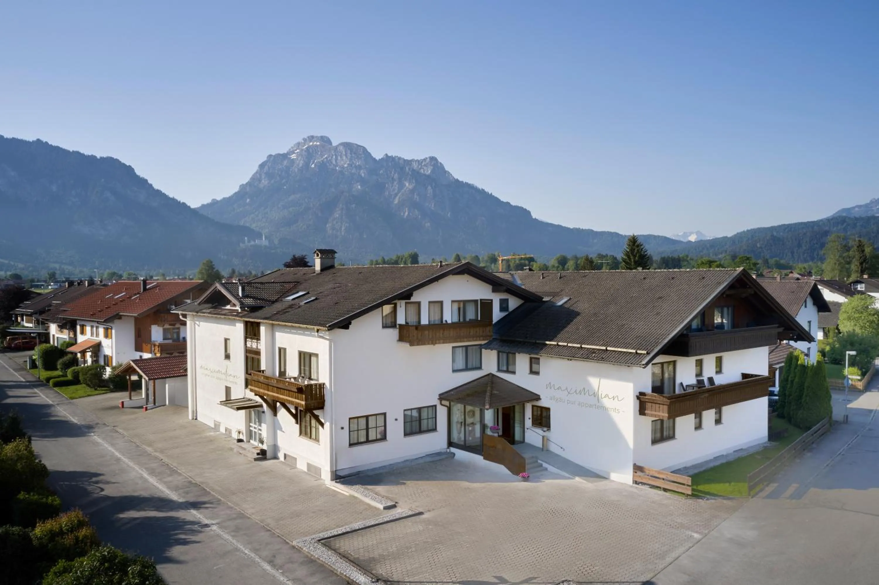 Property building in Maximilian Appartements