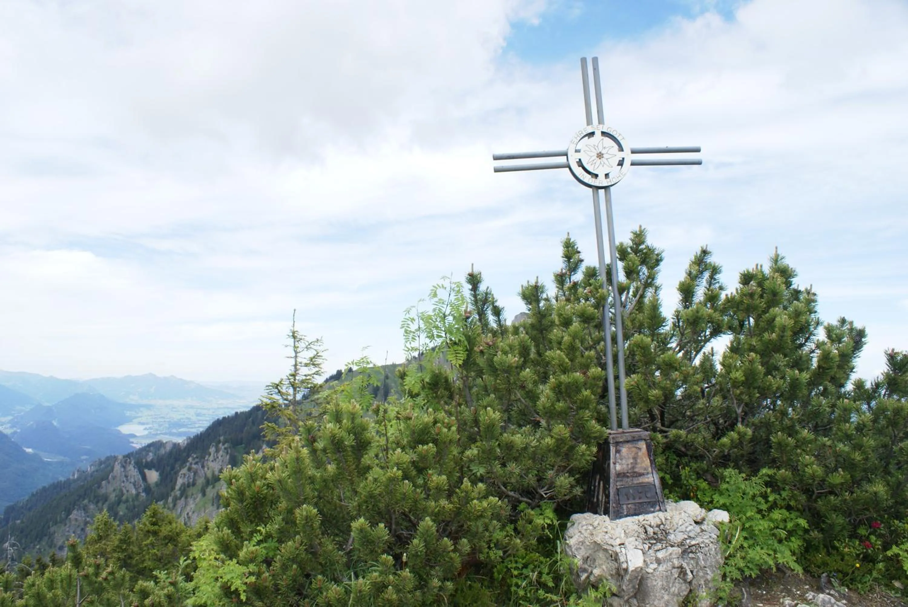 Hiking in Maximilian Appartements