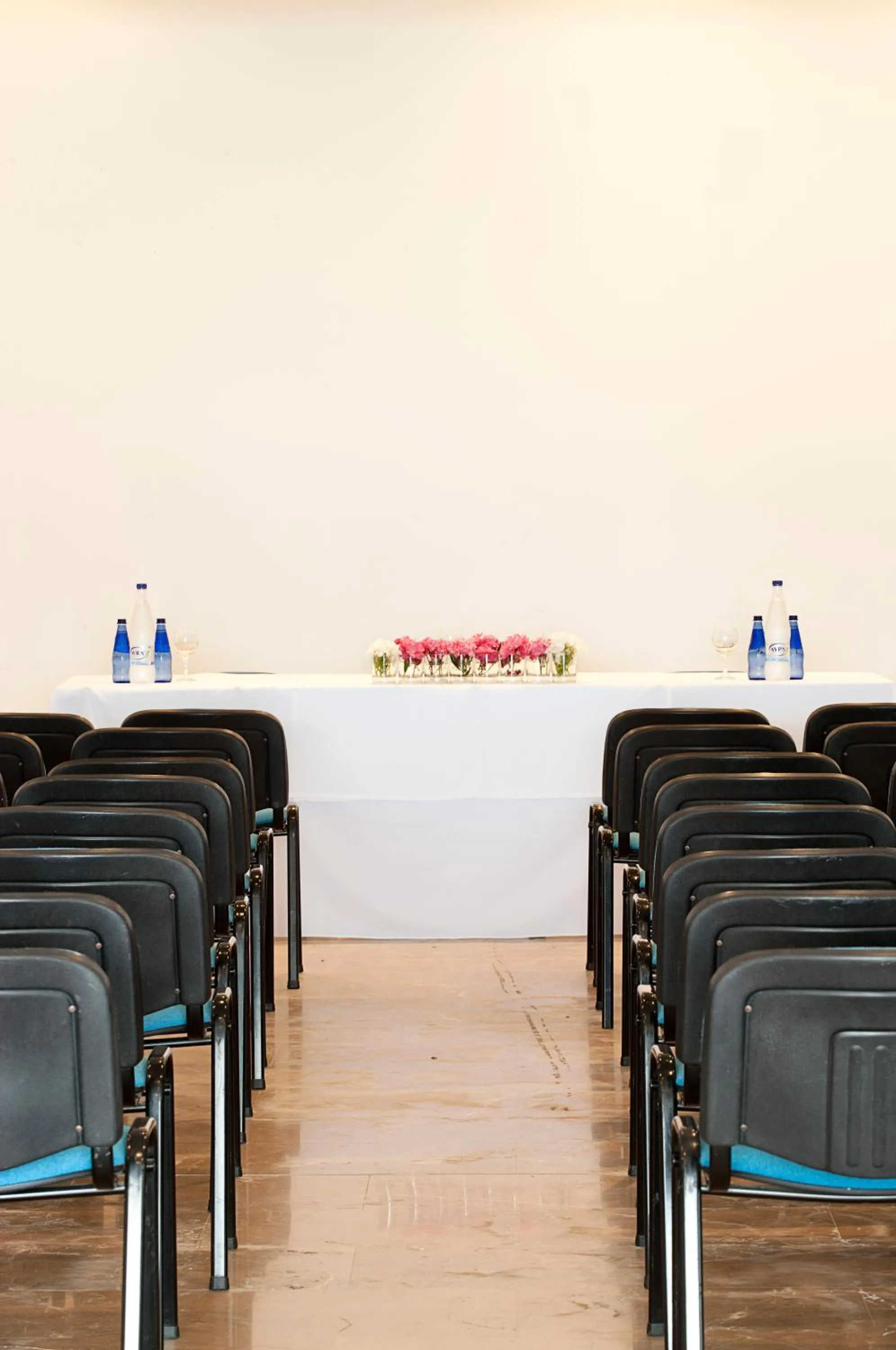 Business facilities in Kalamaki Beach Resort