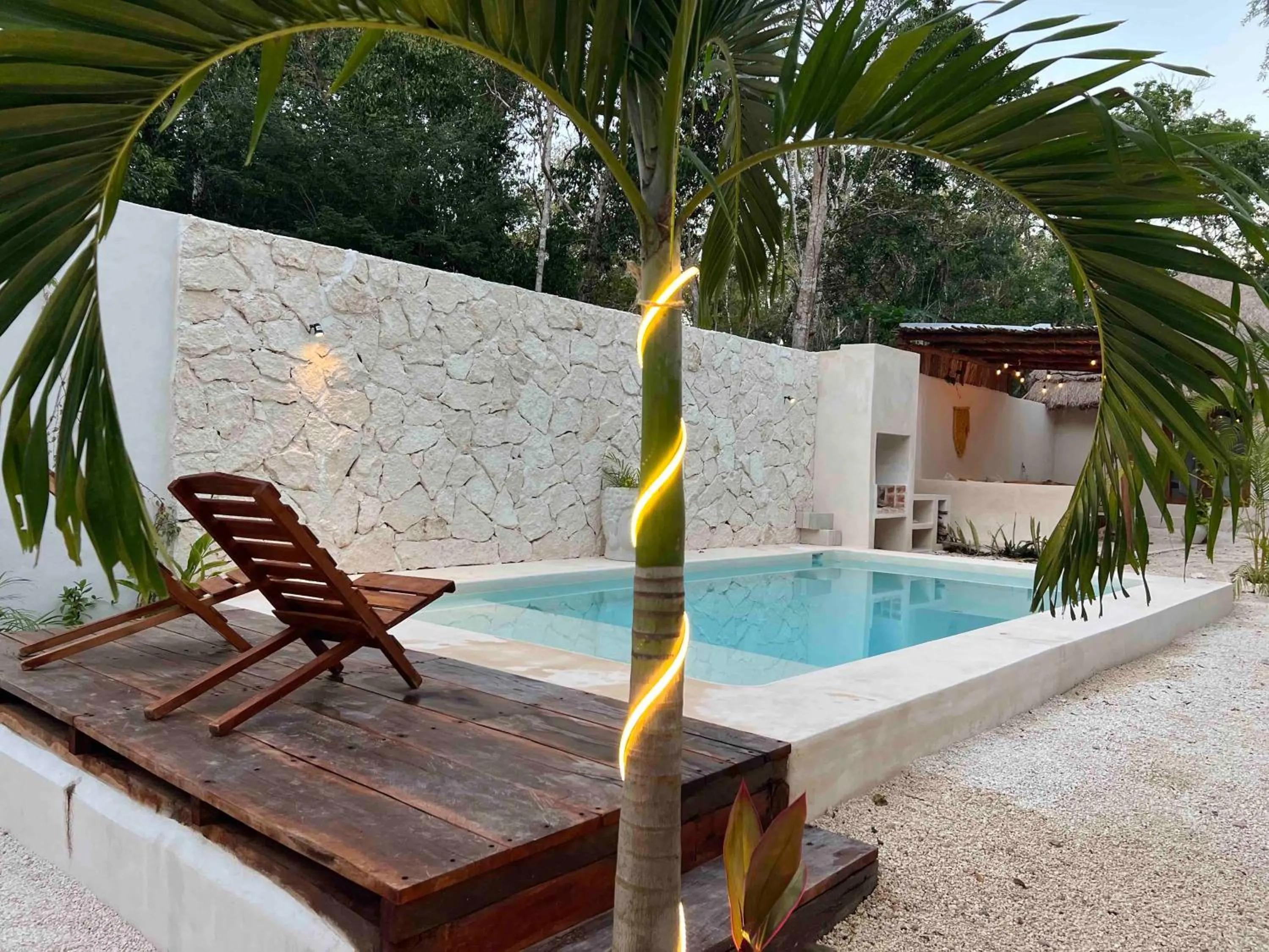 Garden in Lodge Tzunum Jade