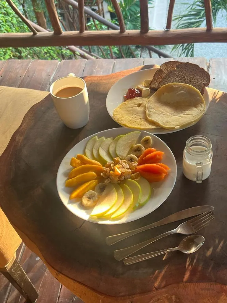 Breakfast in Lodge Tzunum Jade