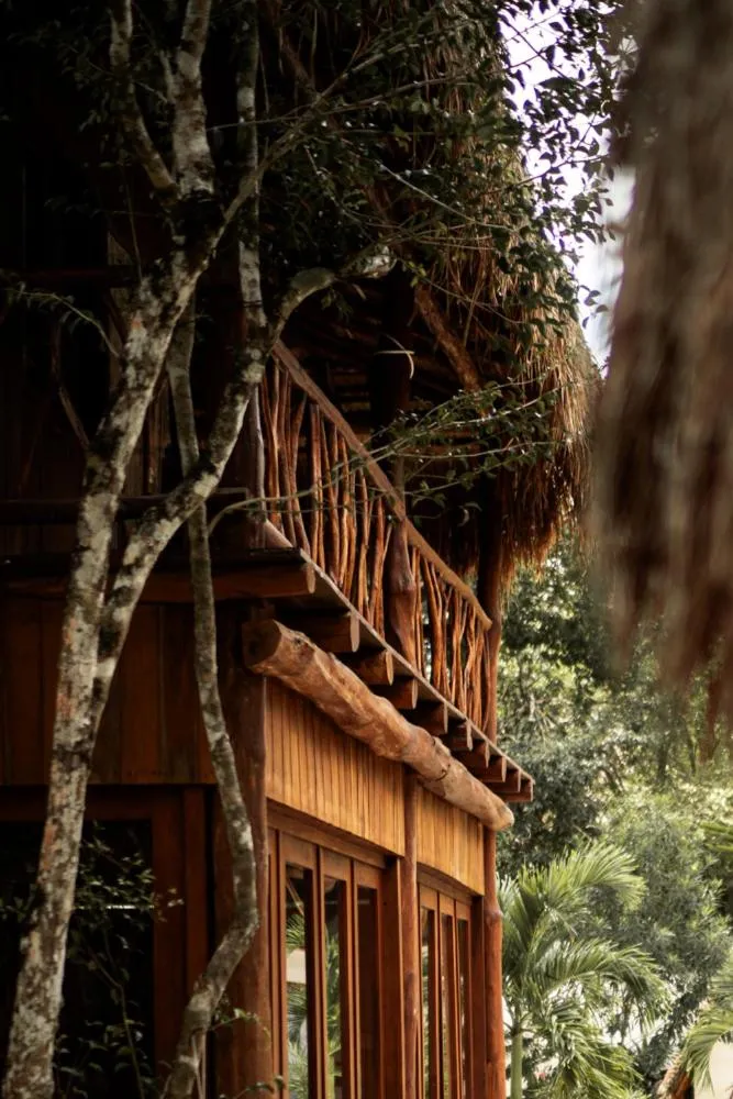 Spring in Lodge Tzunum Jade