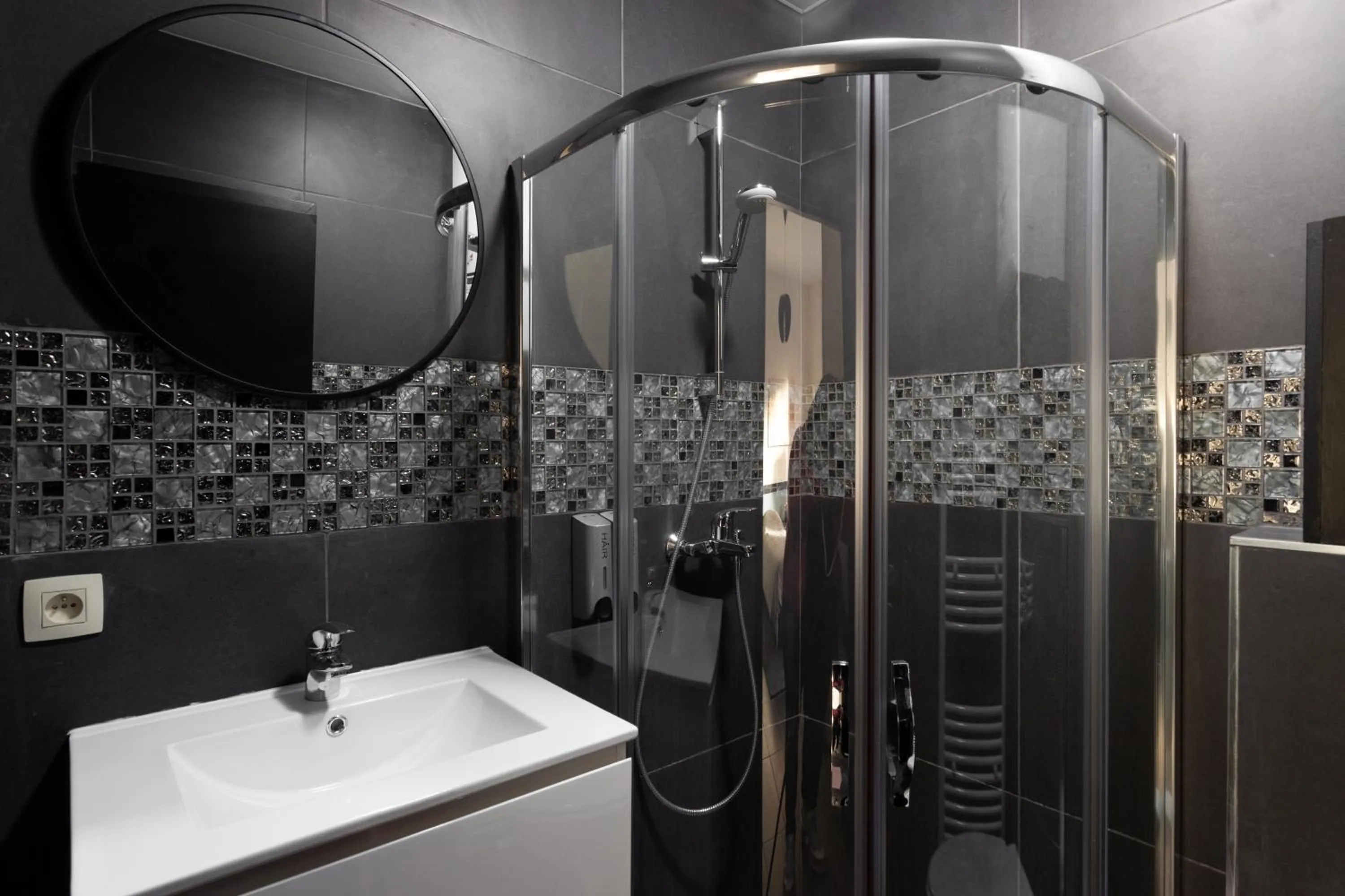 Shower in Hey - Aparthotel Brussels