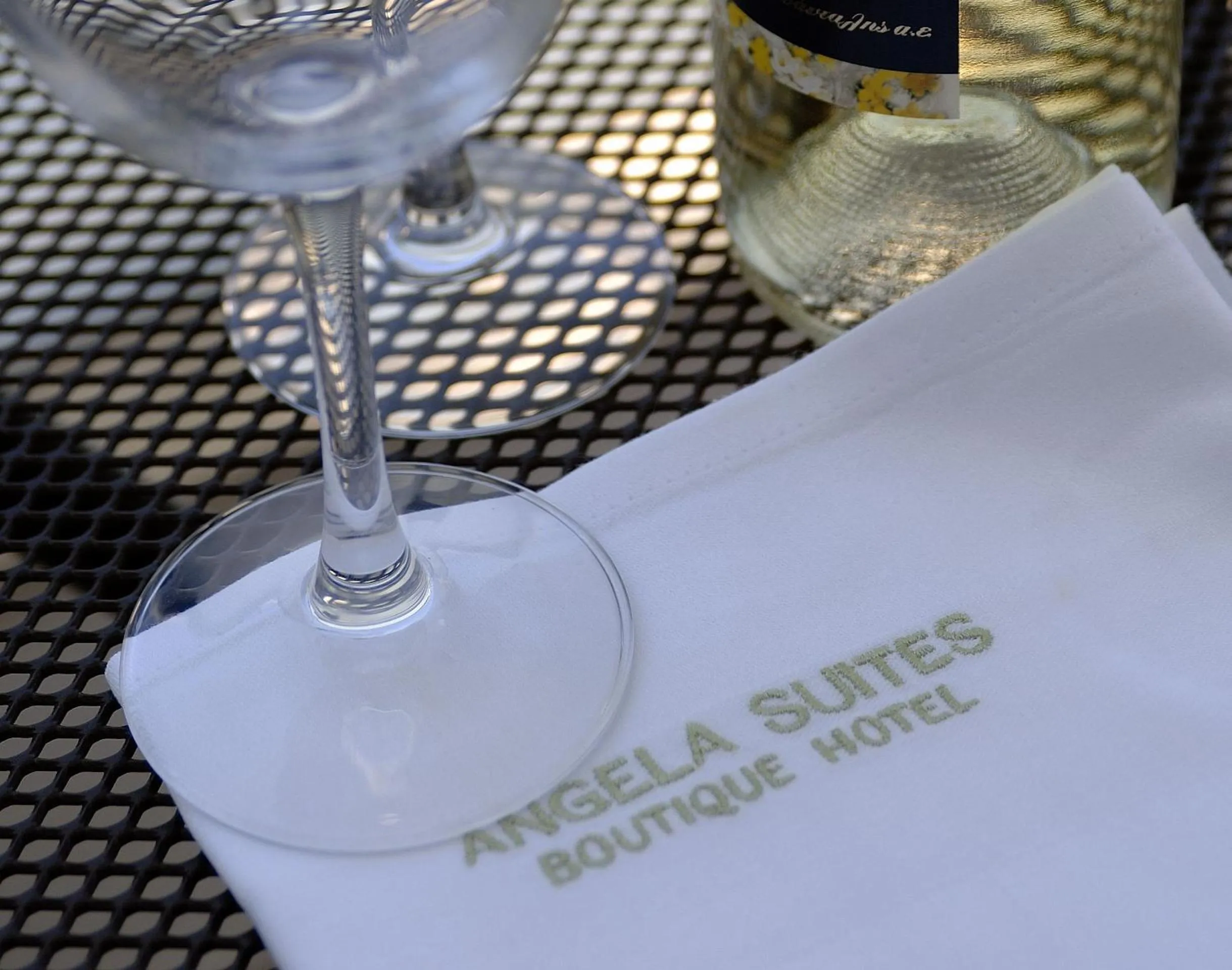 Food and drinks in Angela Suites Boutique Hotel