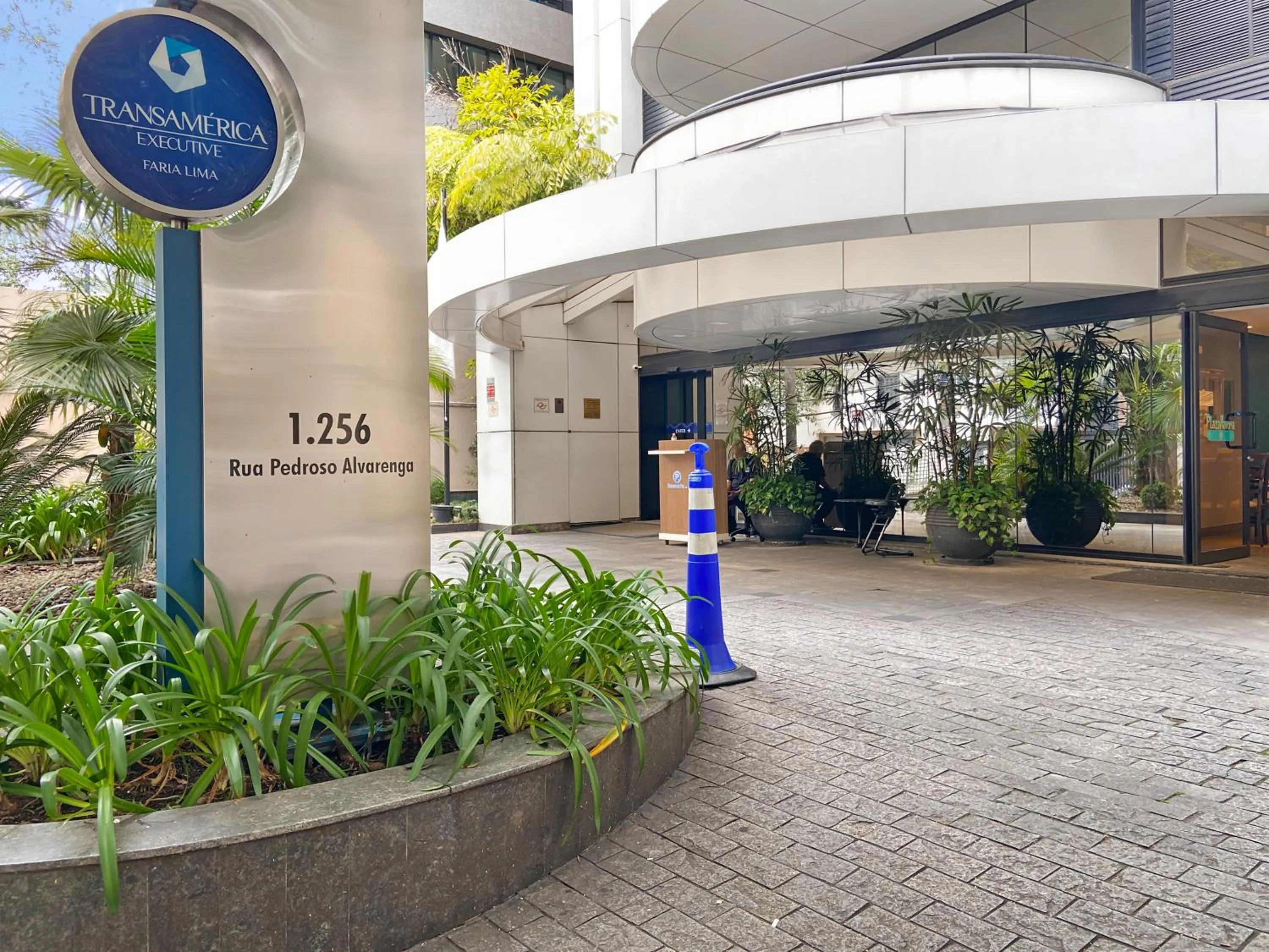Property building in Hotel Corporativo na Faria Lima