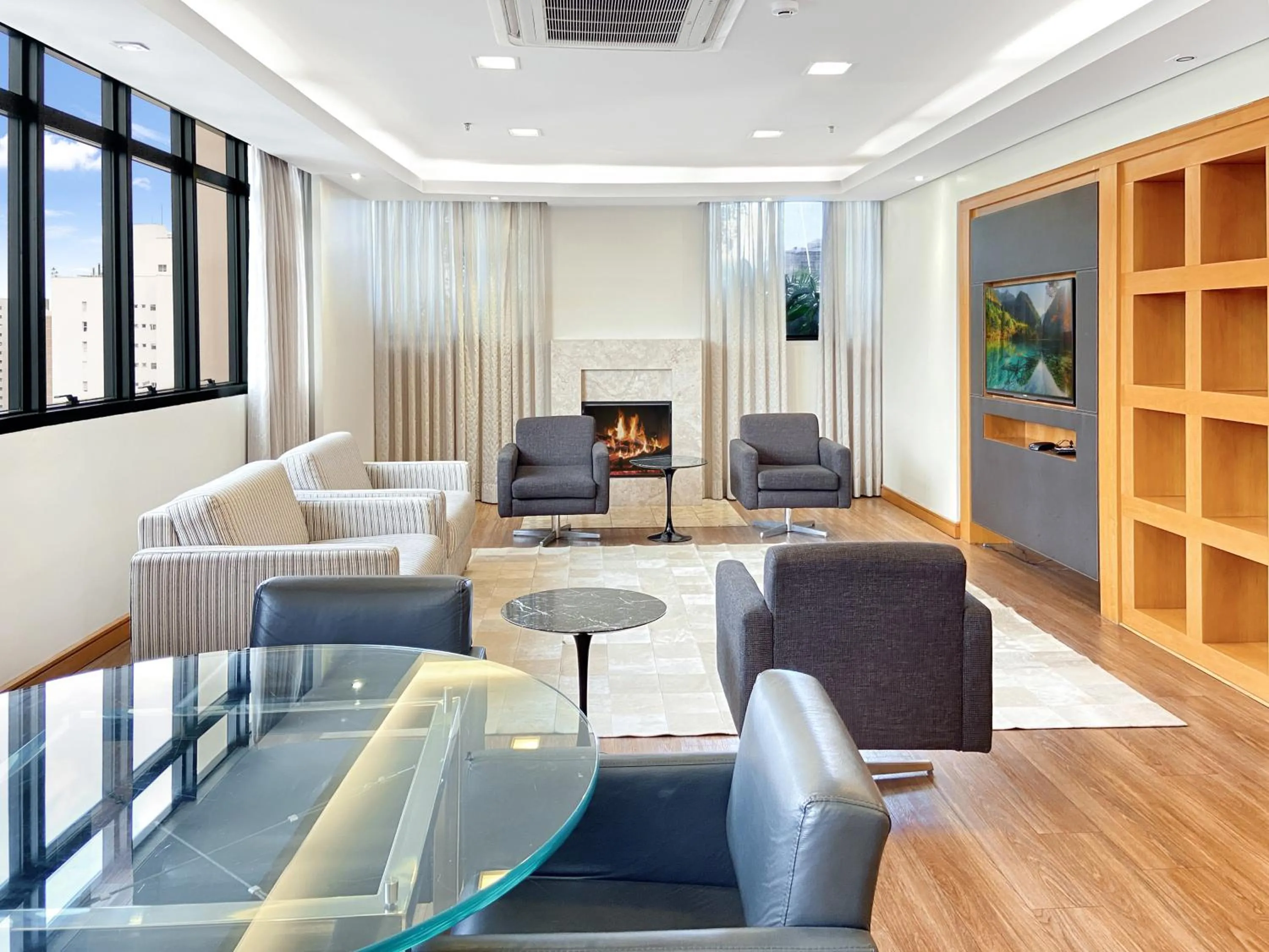Communal lounge/ TV room in Hotel Corporativo na Faria Lima
