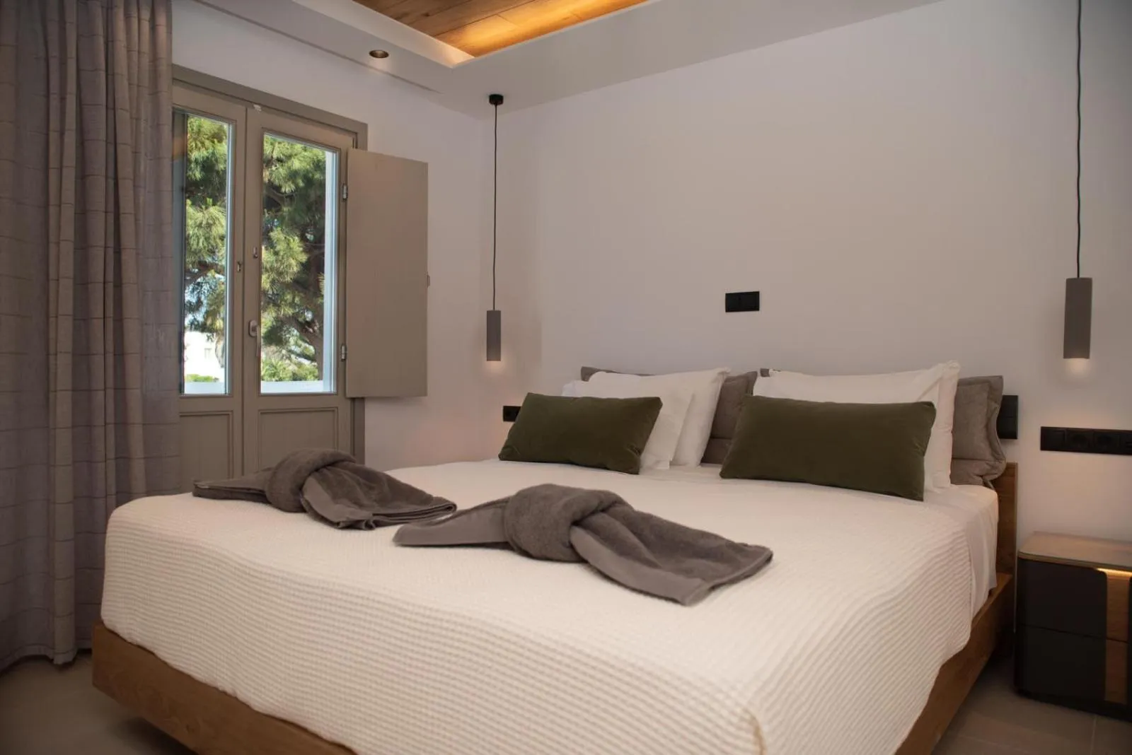 Bed in Hotel Naxos Beach