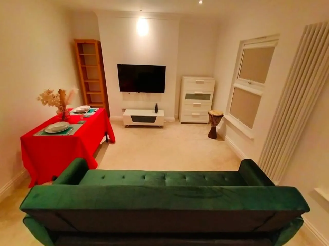 Living room, Bed in Fully-equipped flat in the city of London