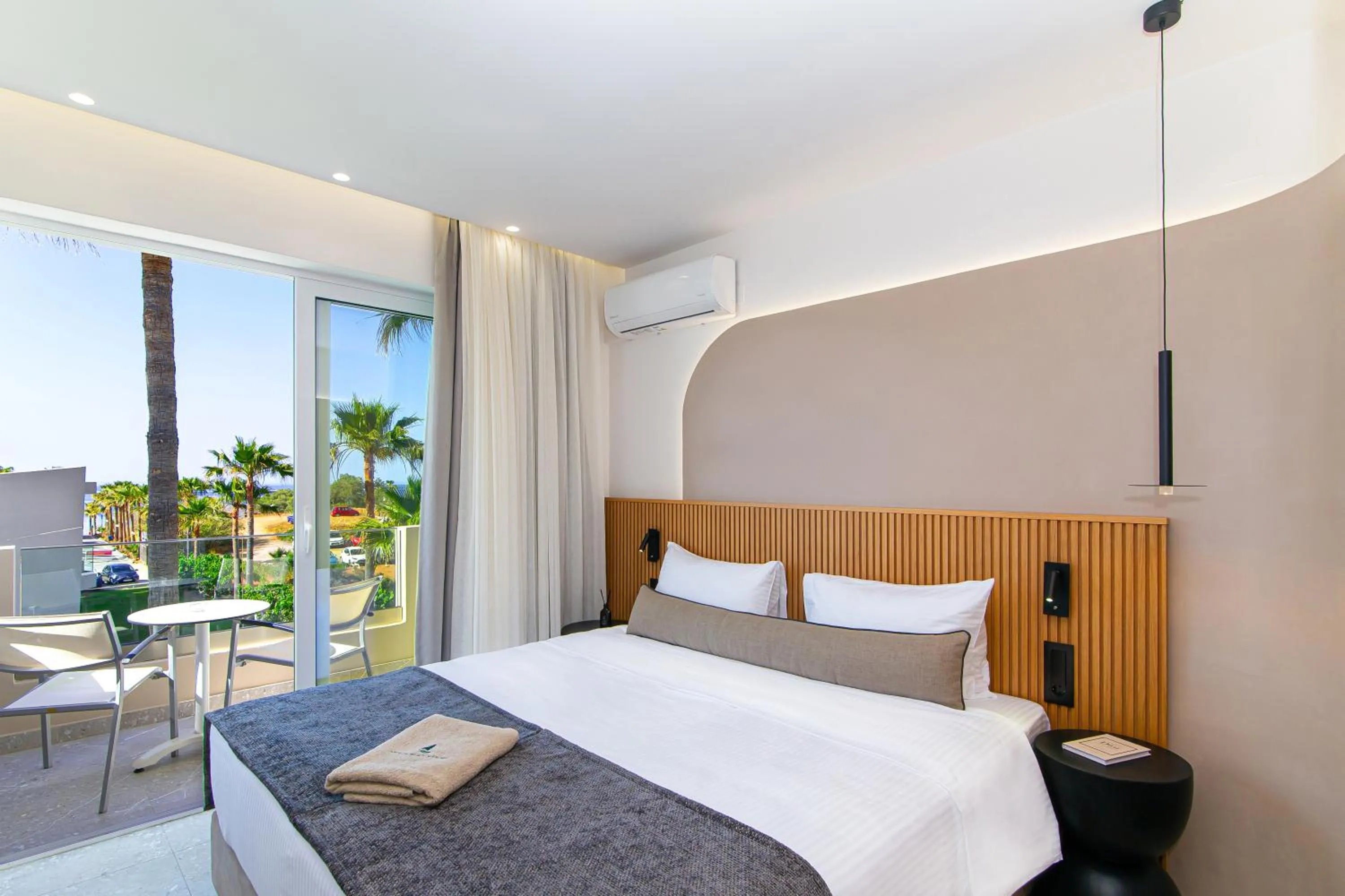 Photo of the whole room, Bed in Aeolos Beach Resort