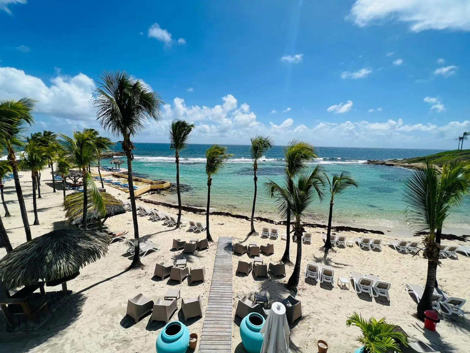 Beach in Nouveau le Ti Merveilleux du Manganao, accès plage