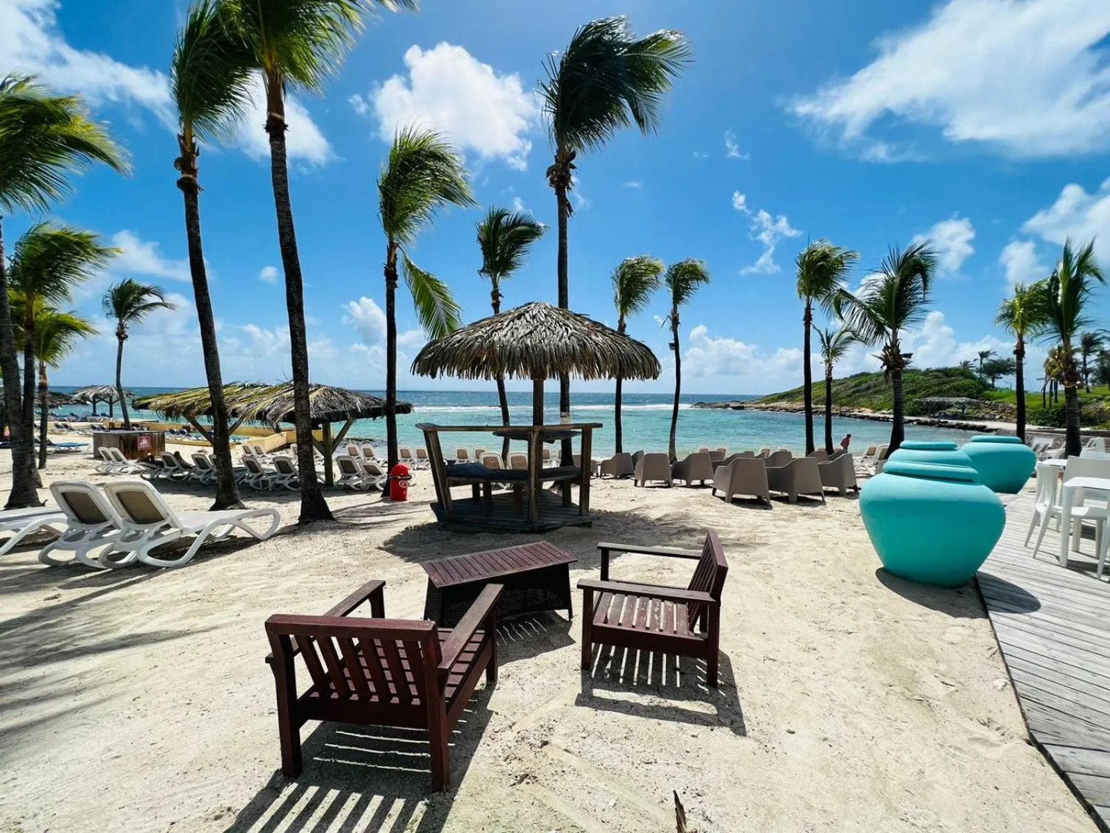 Beach in Nouveau le Ti Merveilleux du Manganao, accès plage