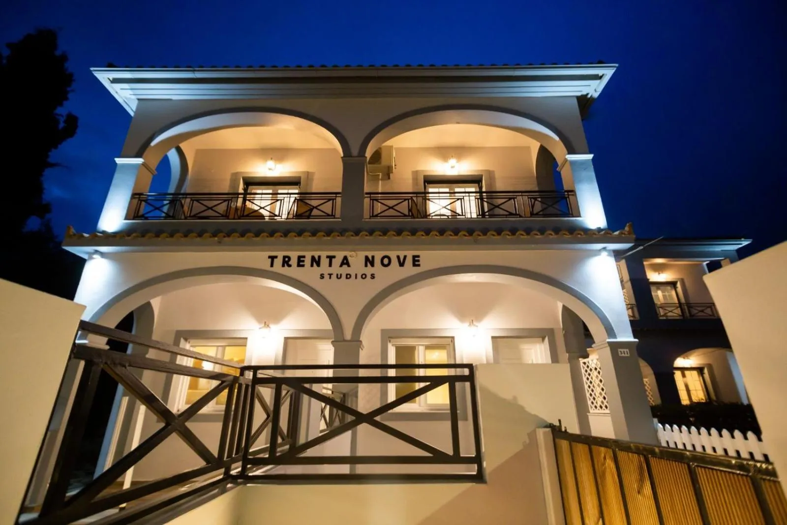 Property building in Trenta Nove Studios