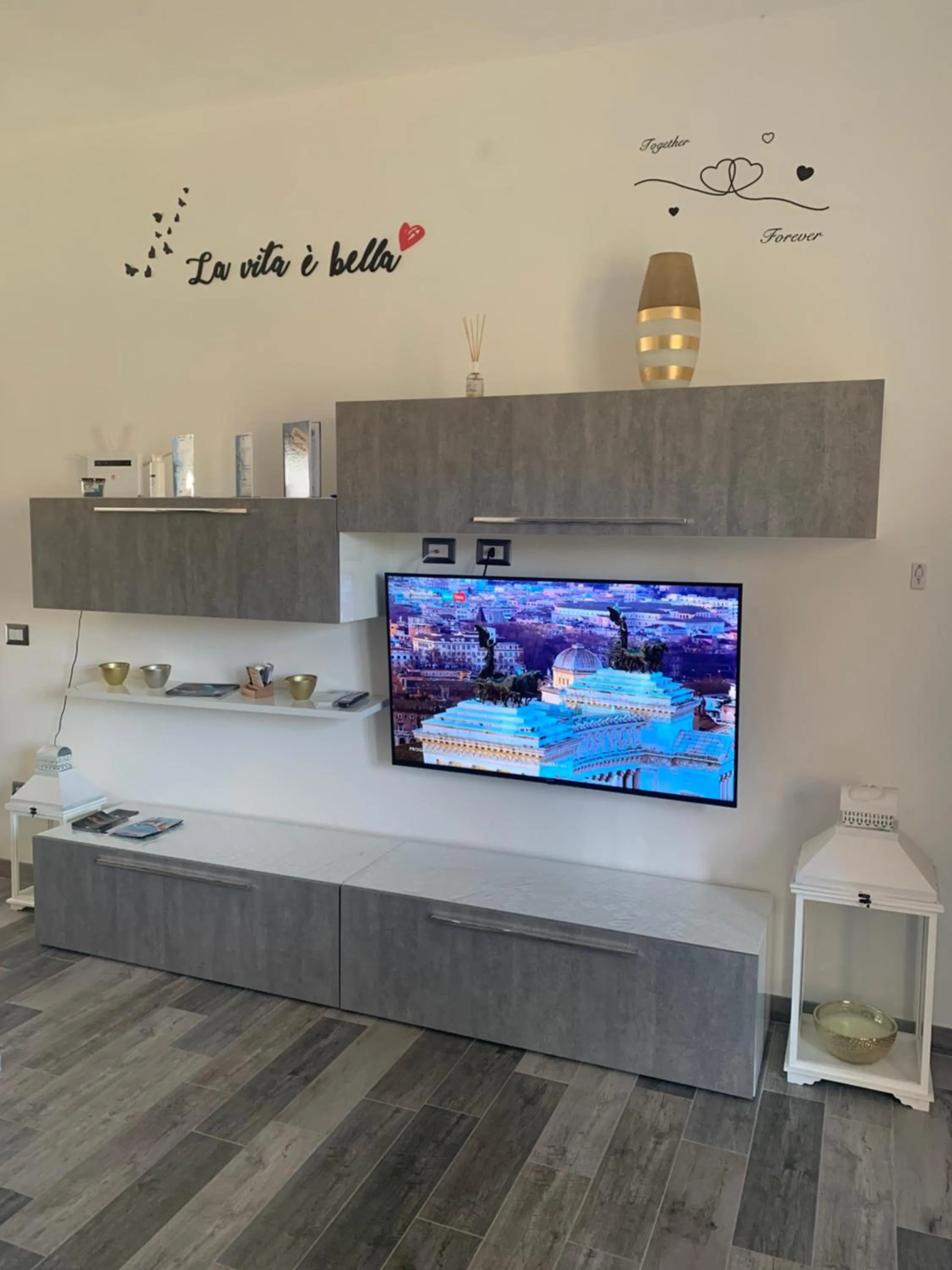 Two-Bedroom Apartment in Appartamento di Mara