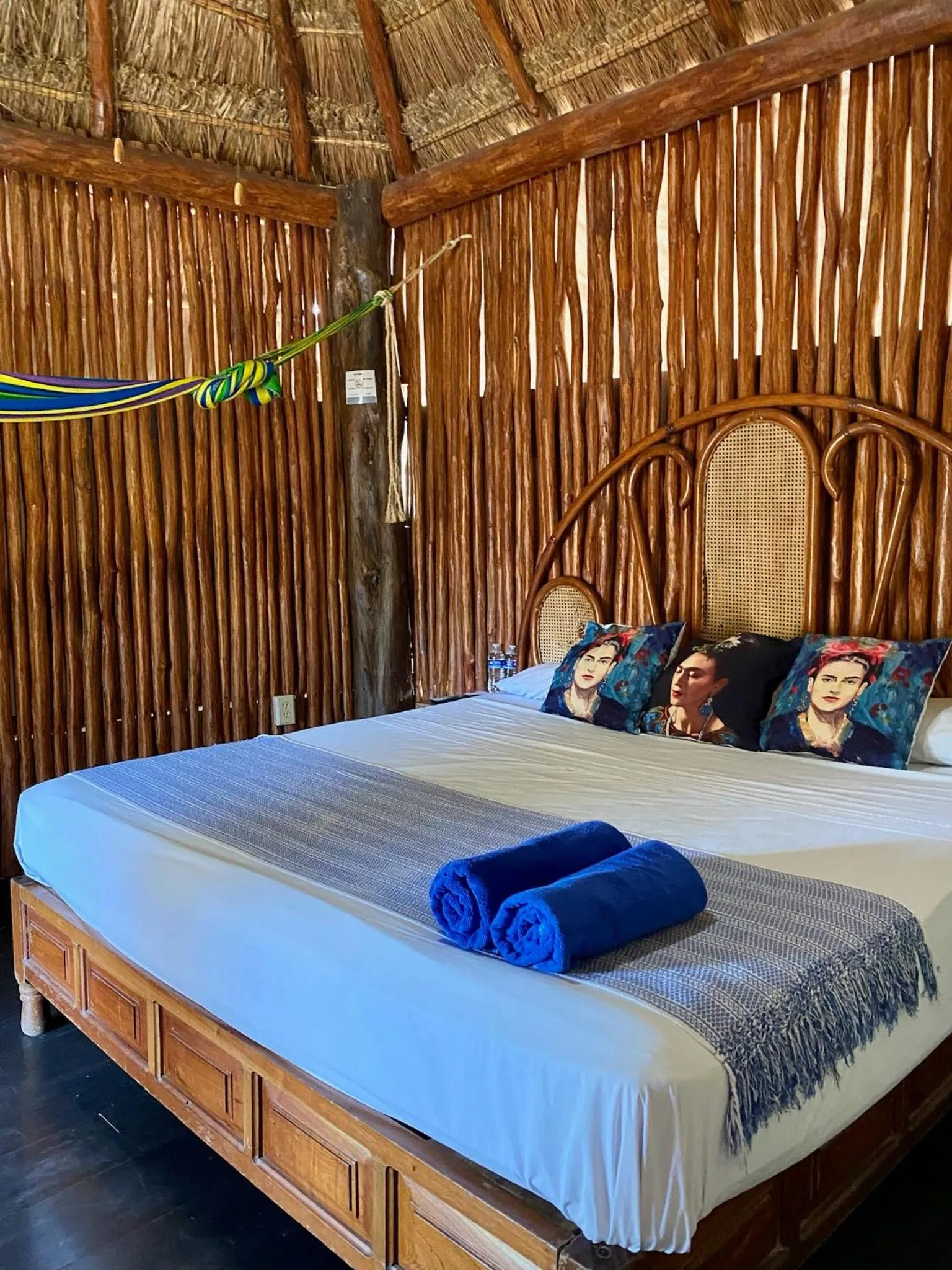 Photo of the whole room, Bed in Cabañas Frida