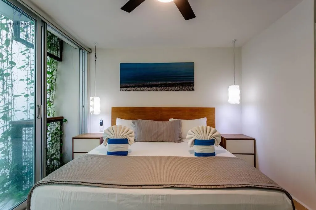 Bed in Danzamar 4, 5 blocks away from Playa Pelicanos