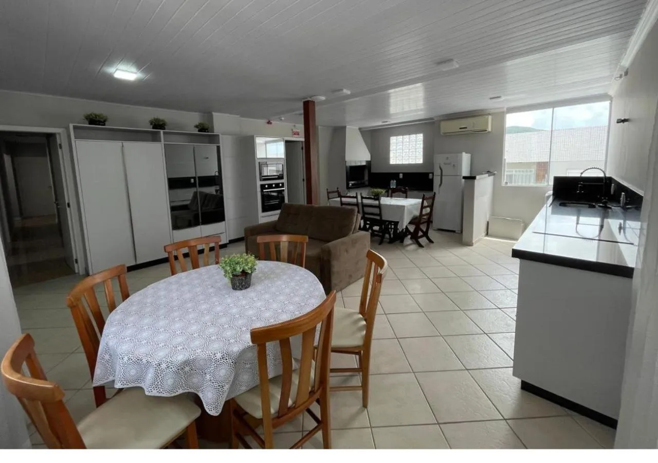 kitchen in Ilha Forte Praia Hotel