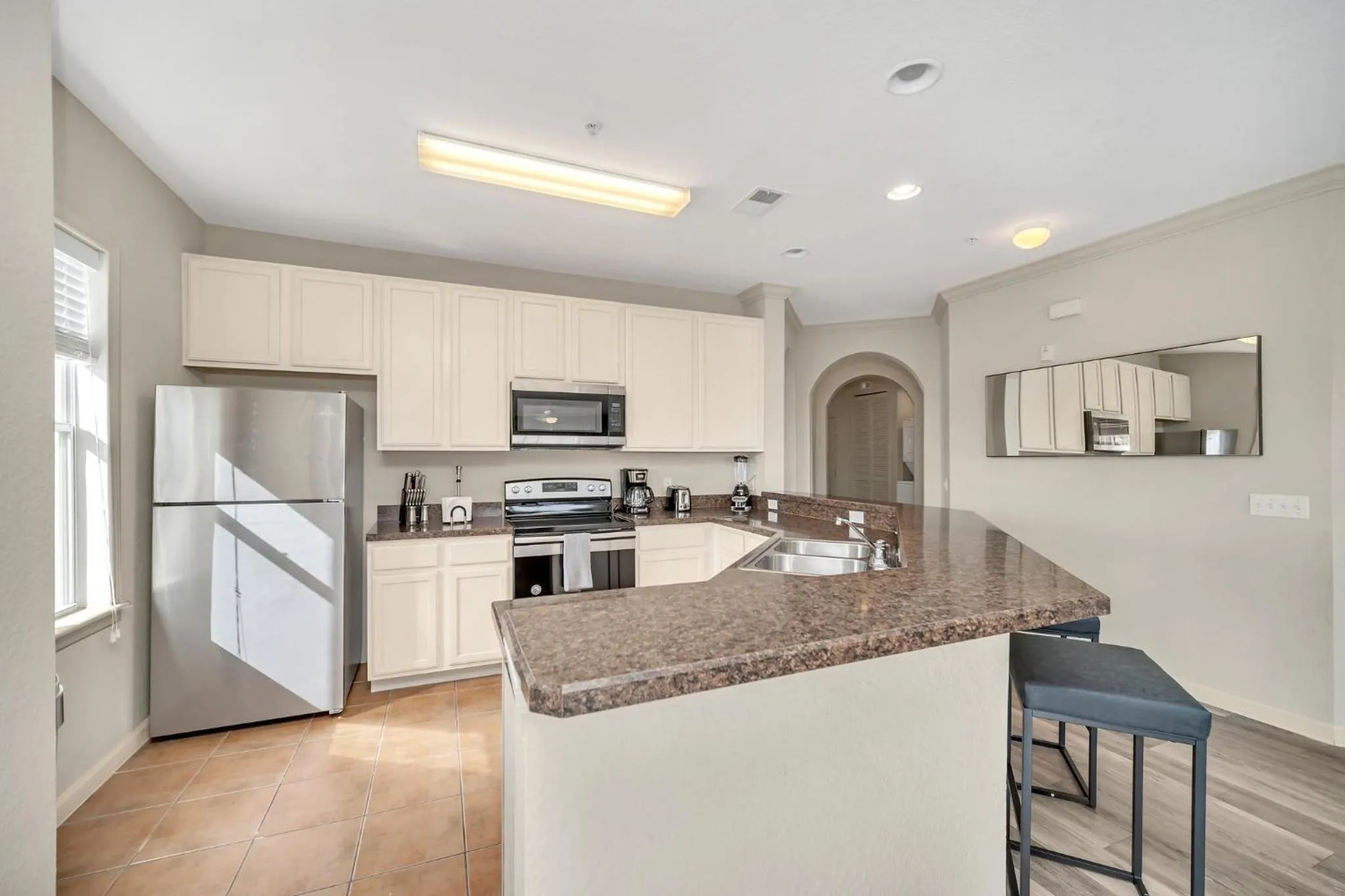 Kitchen or kitchenette in Condo w Pool, Games Room - Pet Friendly