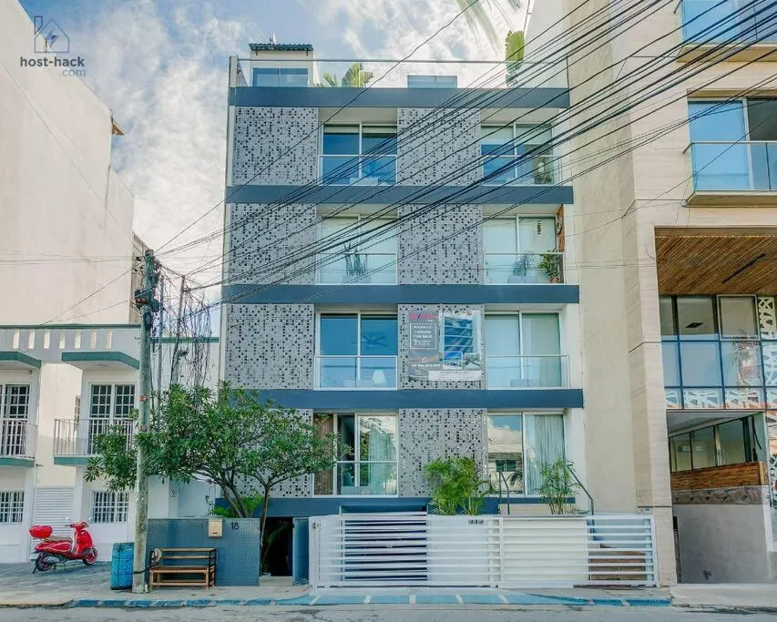 Property building in Danzamar 7, Modern Apartment 2 blocks away from 5th Avenue