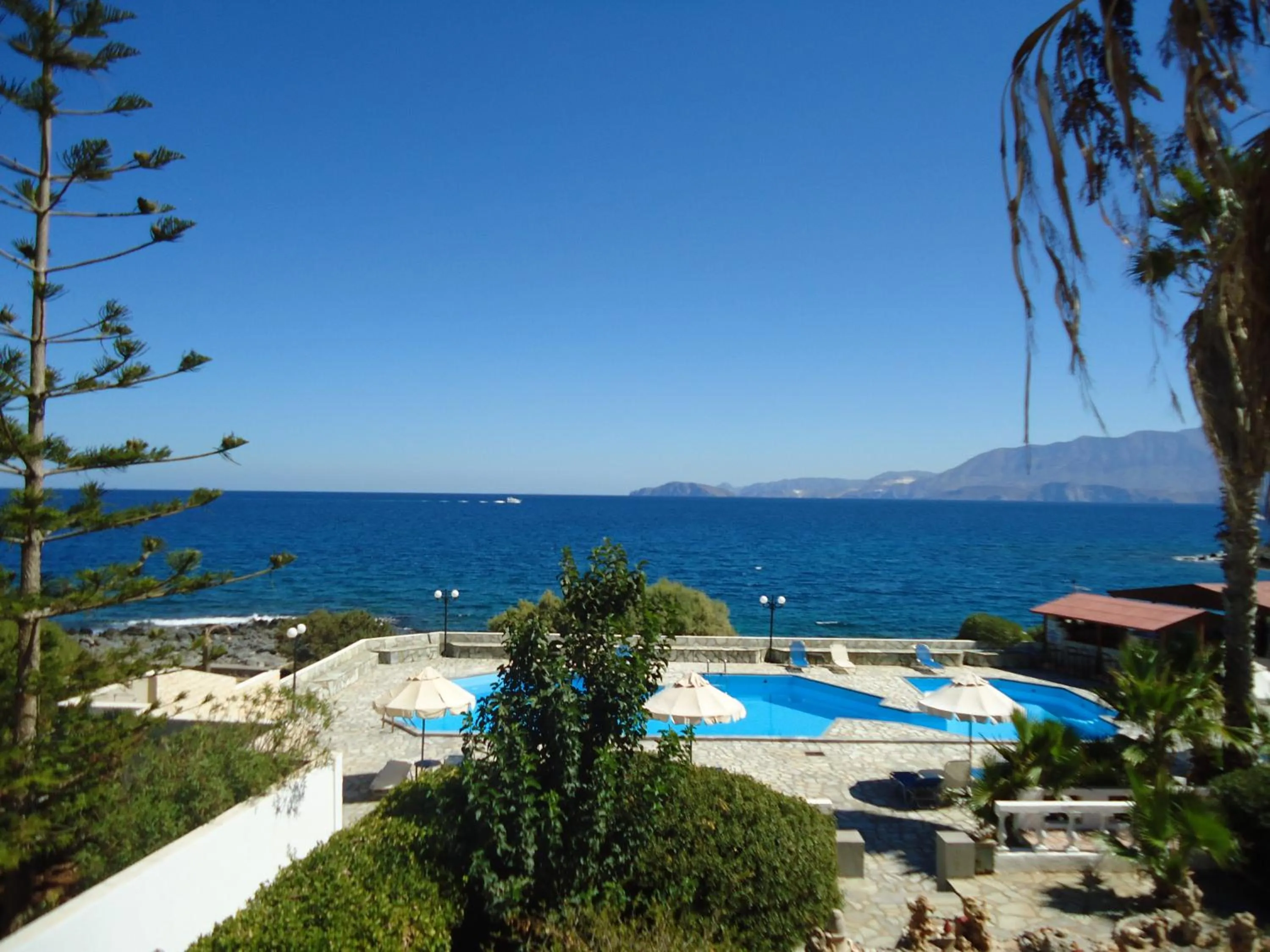 Pool view in Vangelis Villas