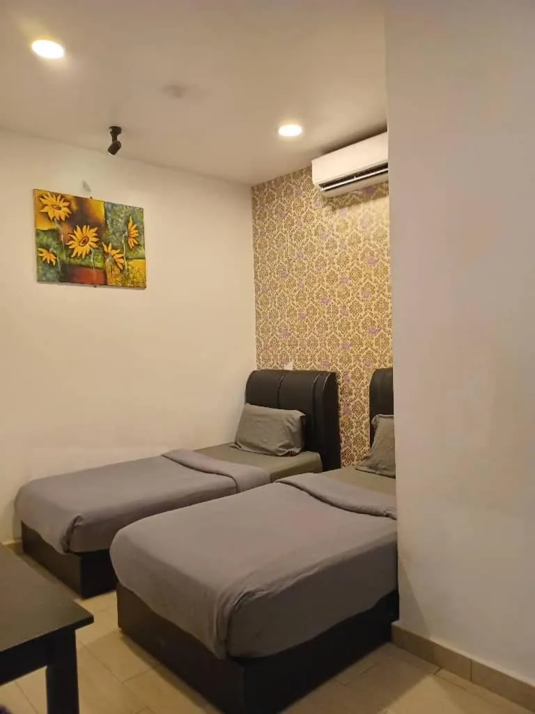 Bedroom, Bed in MRJ Hotel Wakaf Che Yeh 1