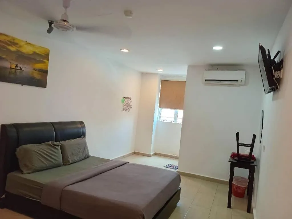 View (from property/room), Bed in MRJ Hotel Wakaf Che Yeh 1