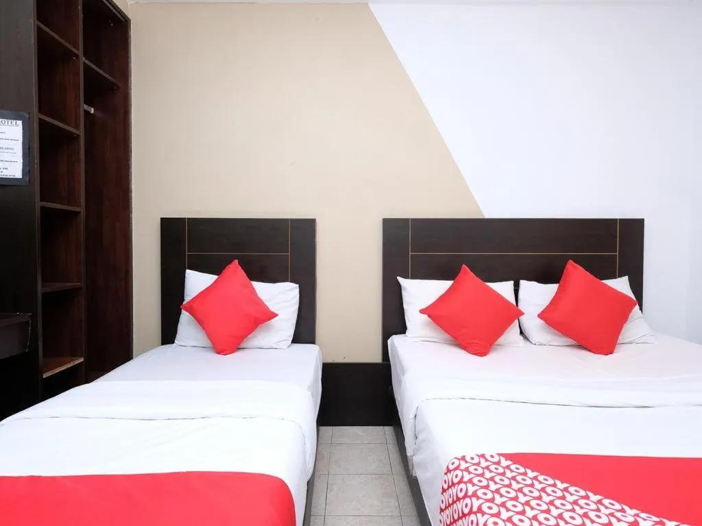 Bedroom, Bed in MRJ Hotel Wakaf Che Yeh 2