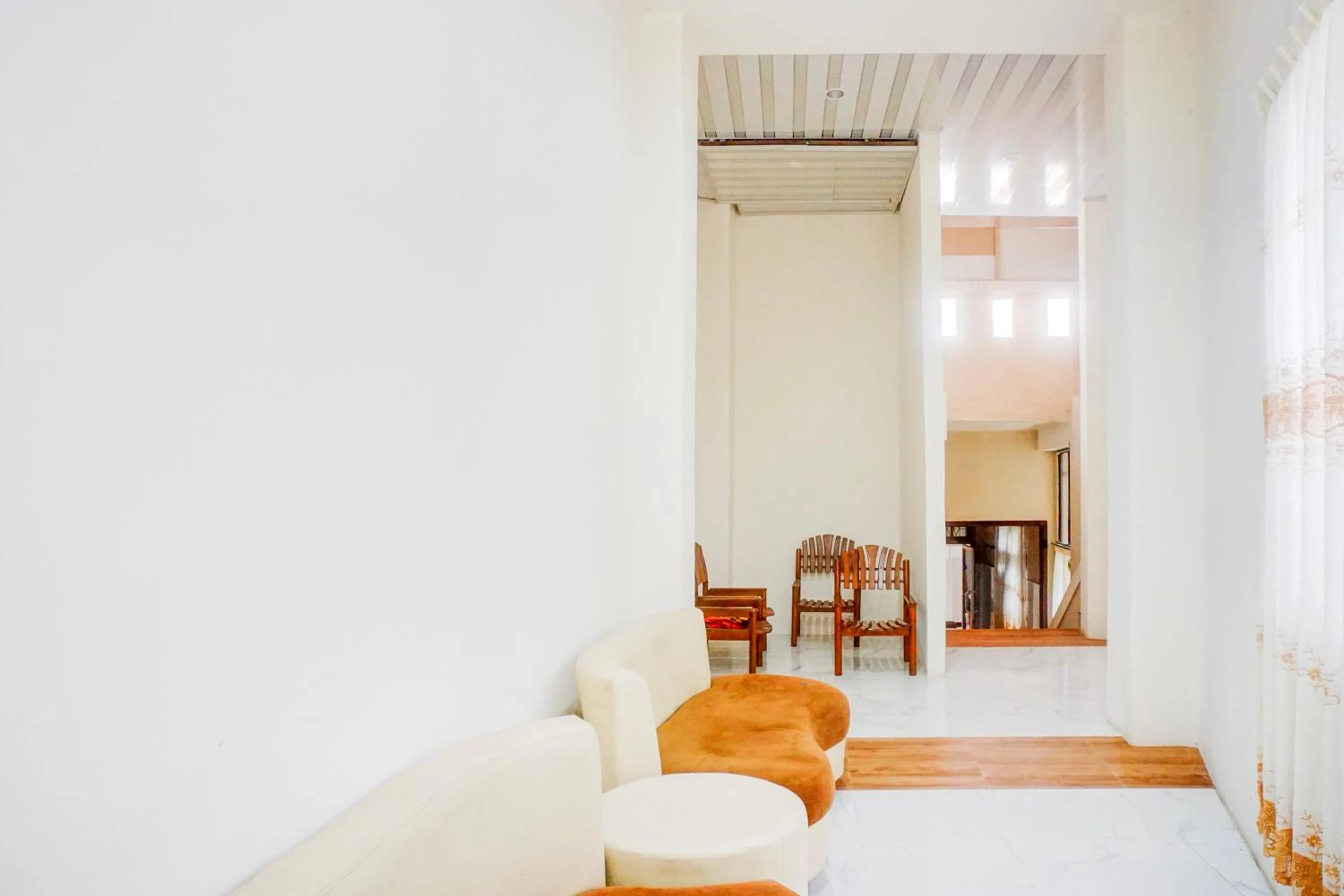 Seating area, Bed in Collection O Darussalam Near Universitas Syiah Kuala Formerly Meurah Mulia