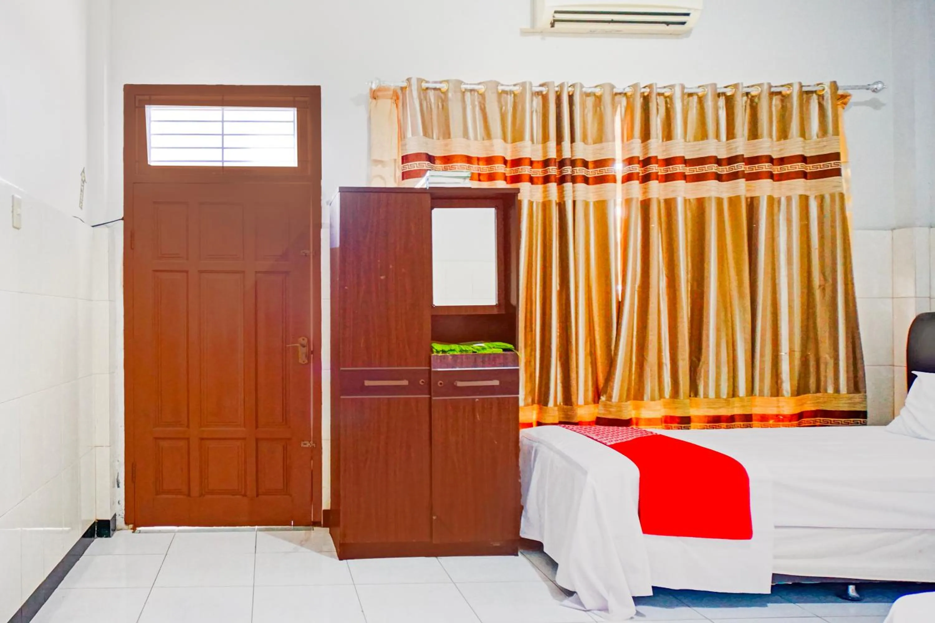 Bedroom, Bed in Collection O Darussalam Near Universitas Syiah Kuala Formerly Meurah Mulia