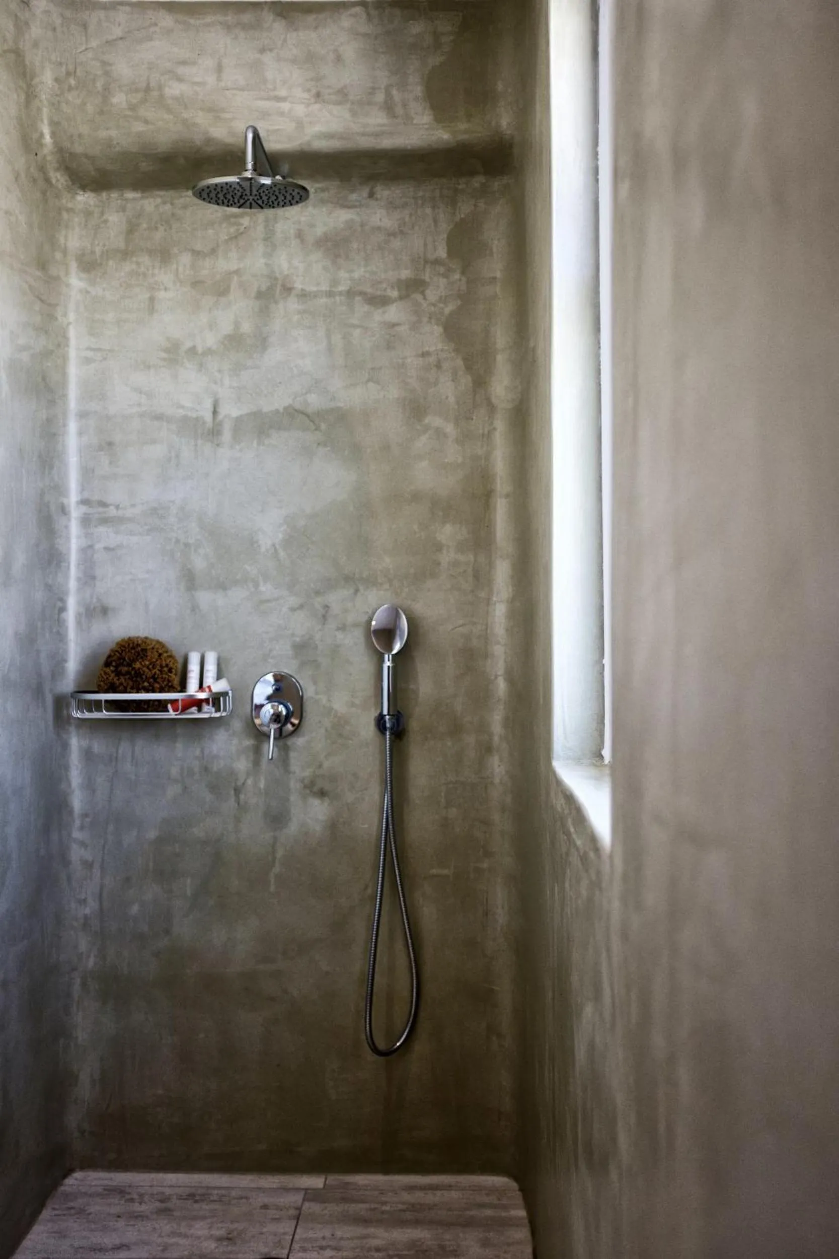 Shower in Orkos Beach Hotel